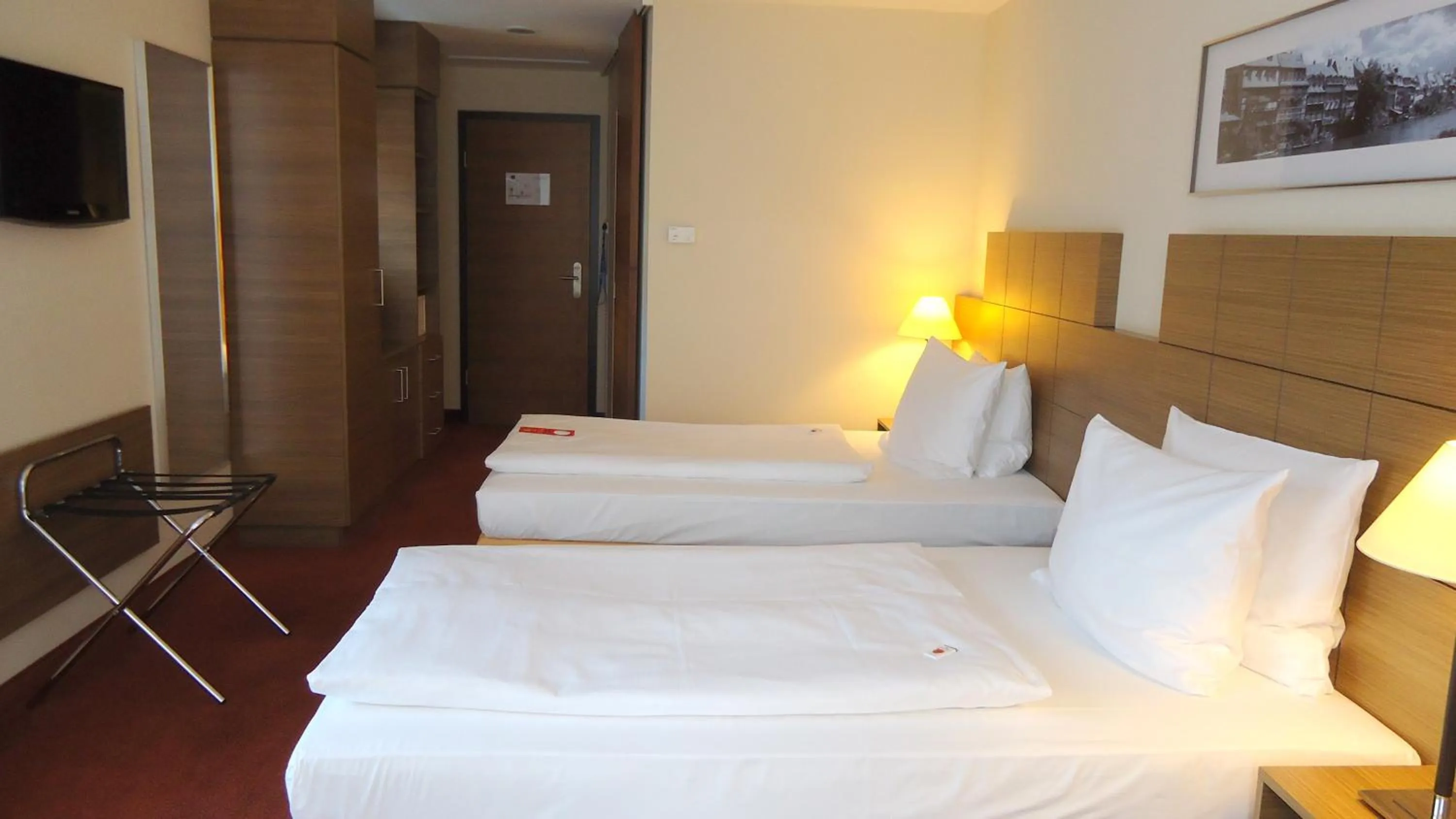 Photo of the whole room, Bed in Best Western Hotel Bamberg