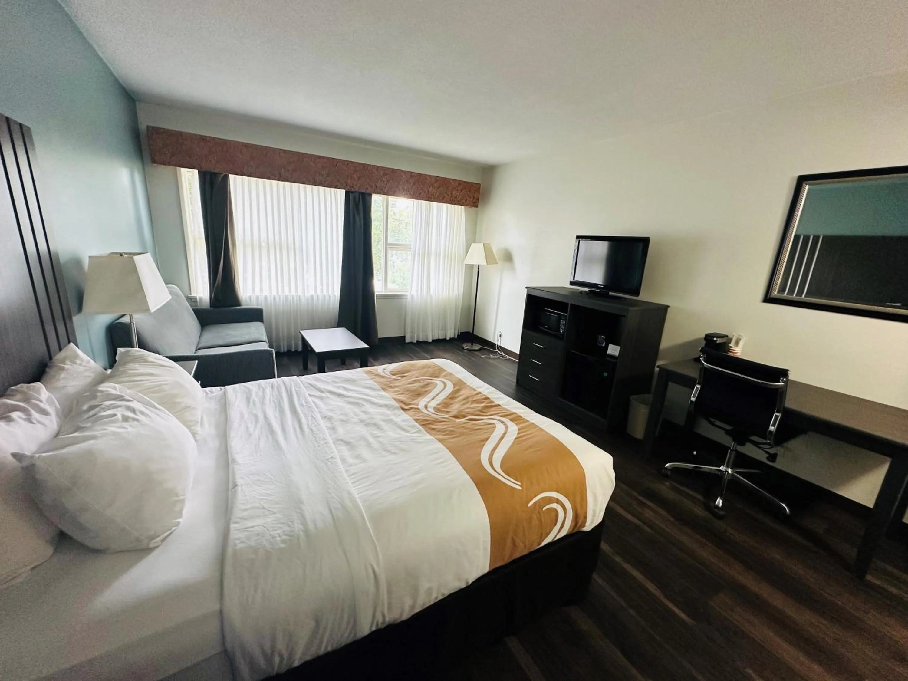 Photo of the whole room in Village Inn & Suites