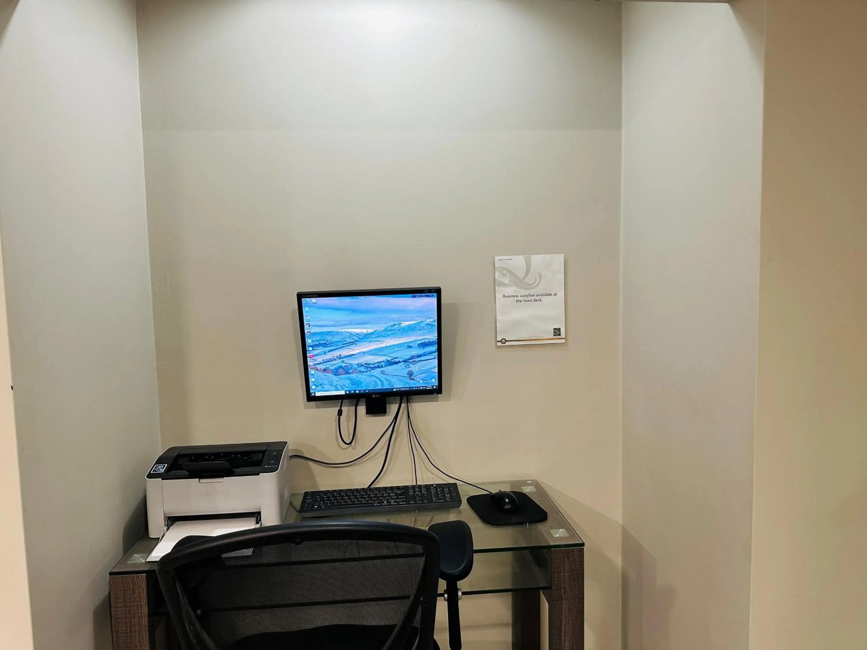 Business facilities in Village Inn & Suites