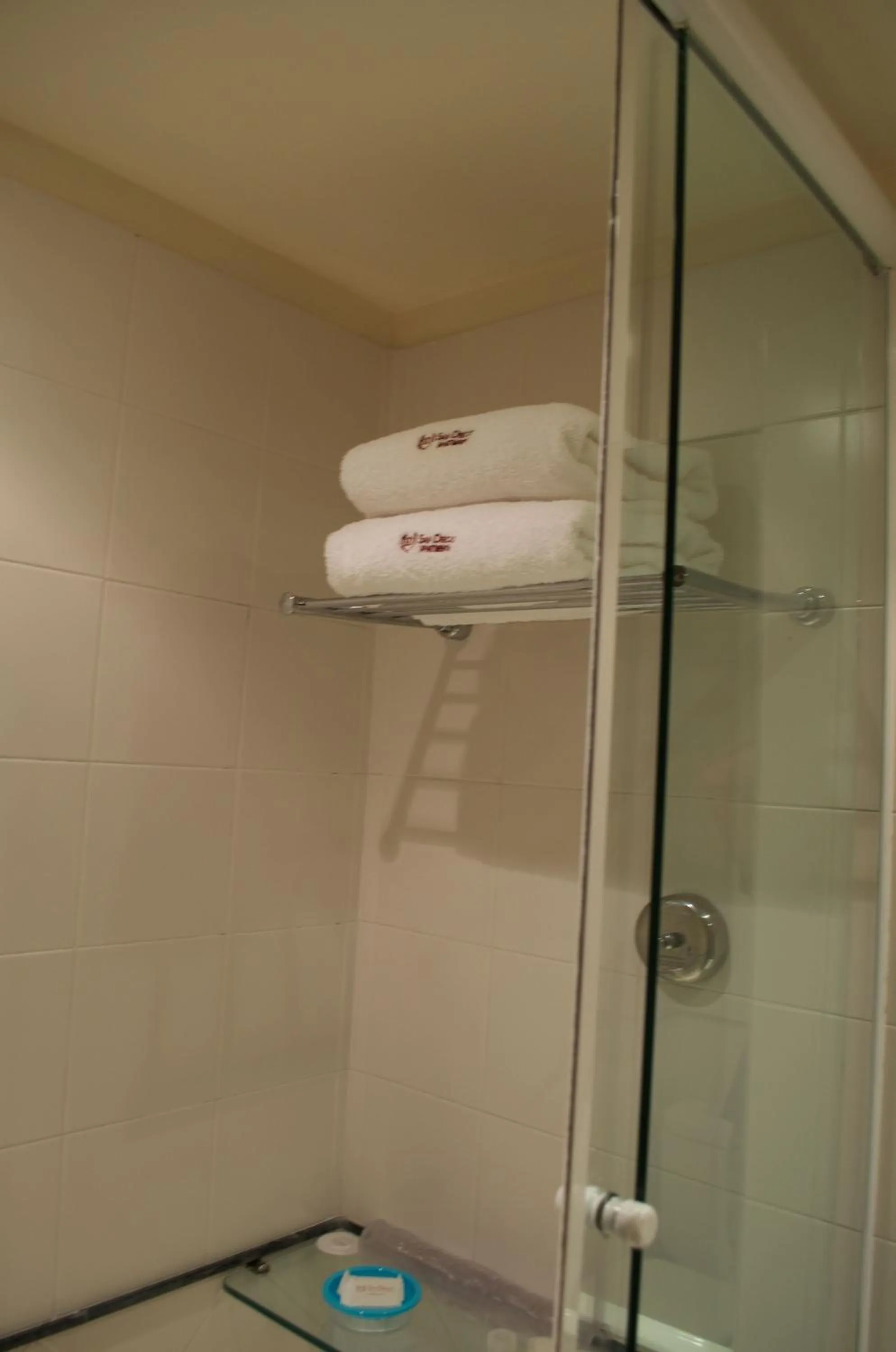 Bathroom in Apart San Diego Recoleta