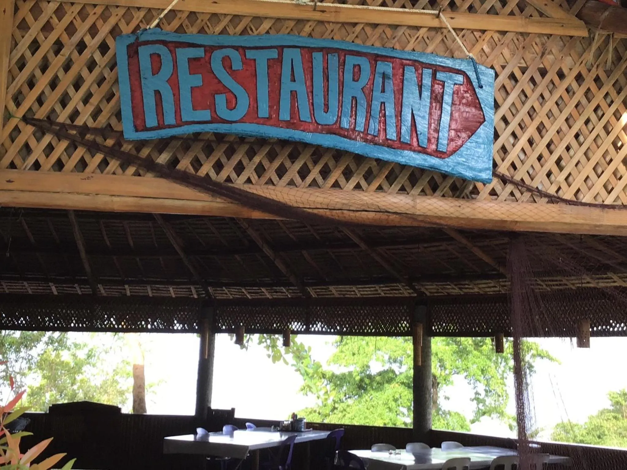 Restaurant/places to eat in Cuestas Beach Resort and Restaurant