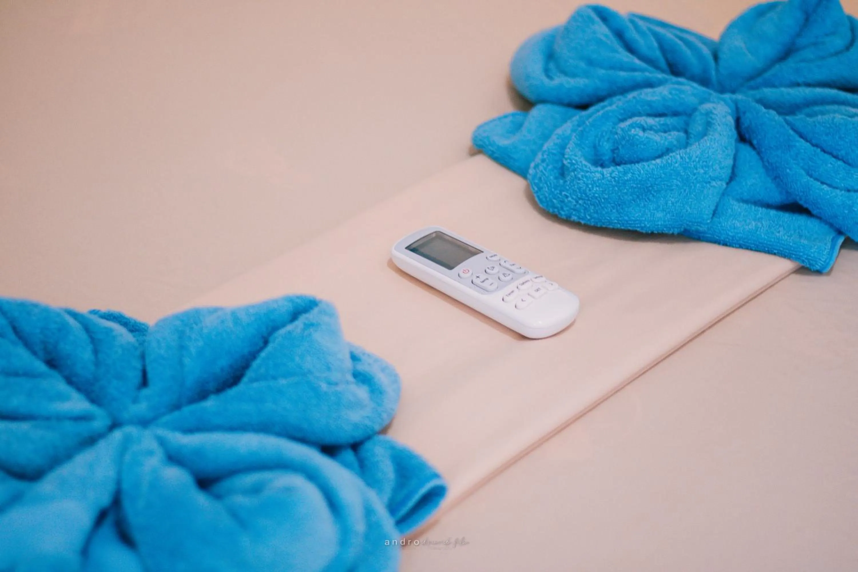towels, Bed in Ananas Guesthouse