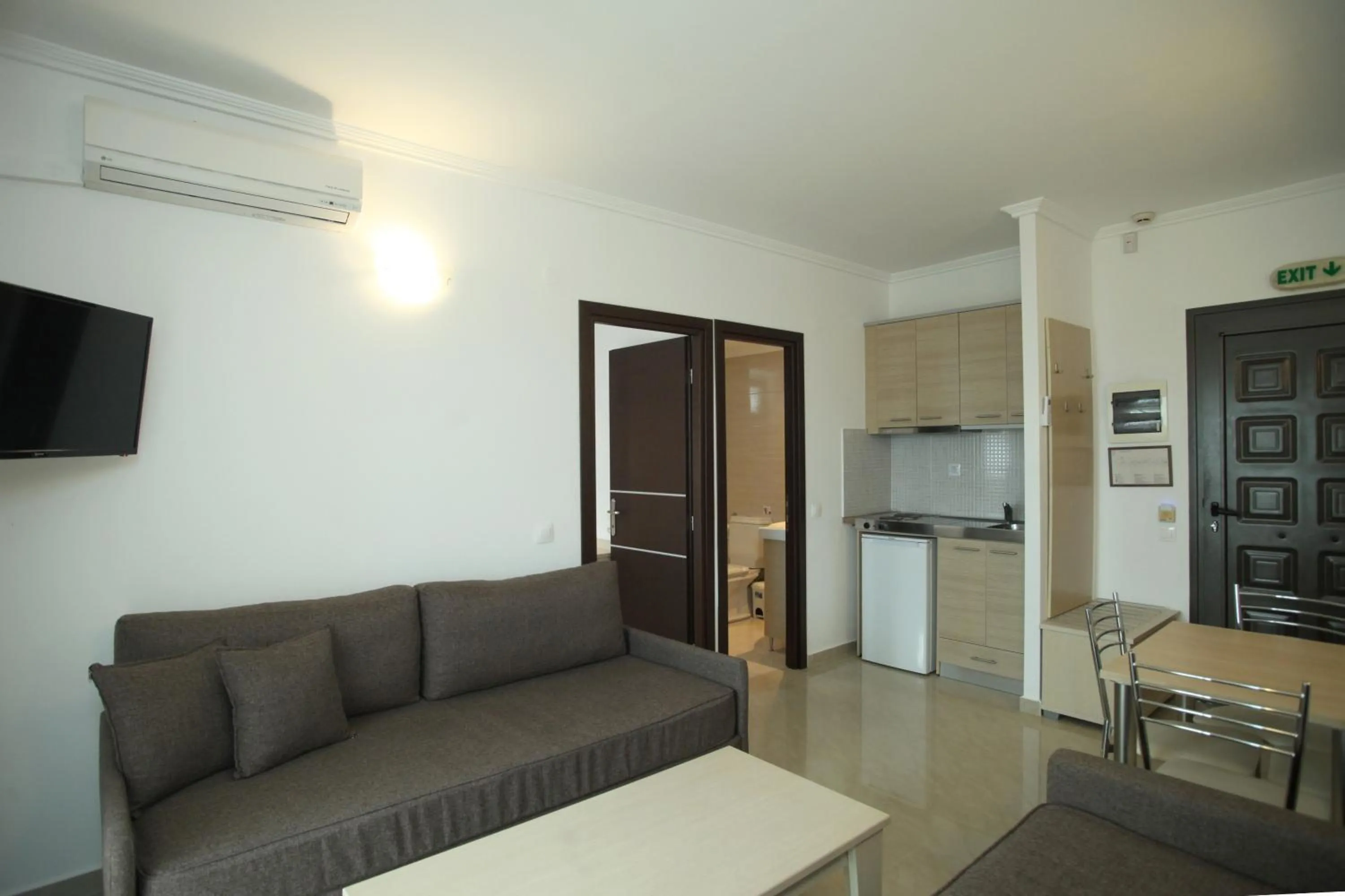Seating area in Naias