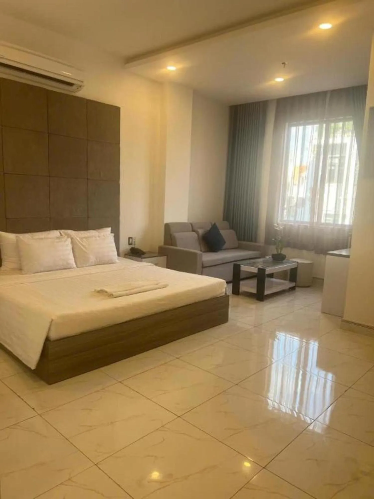 Bed in White Diamond Airport Hotel - TSN