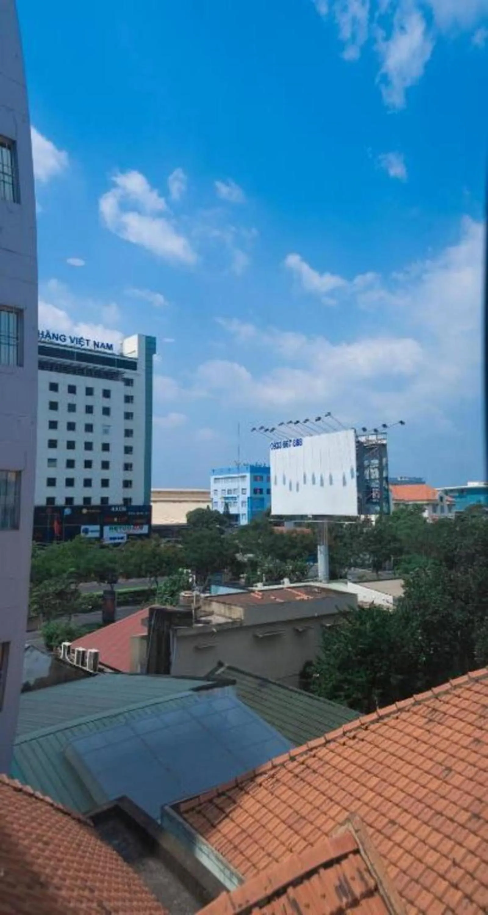 Day in White Diamond Airport Hotel - TSN