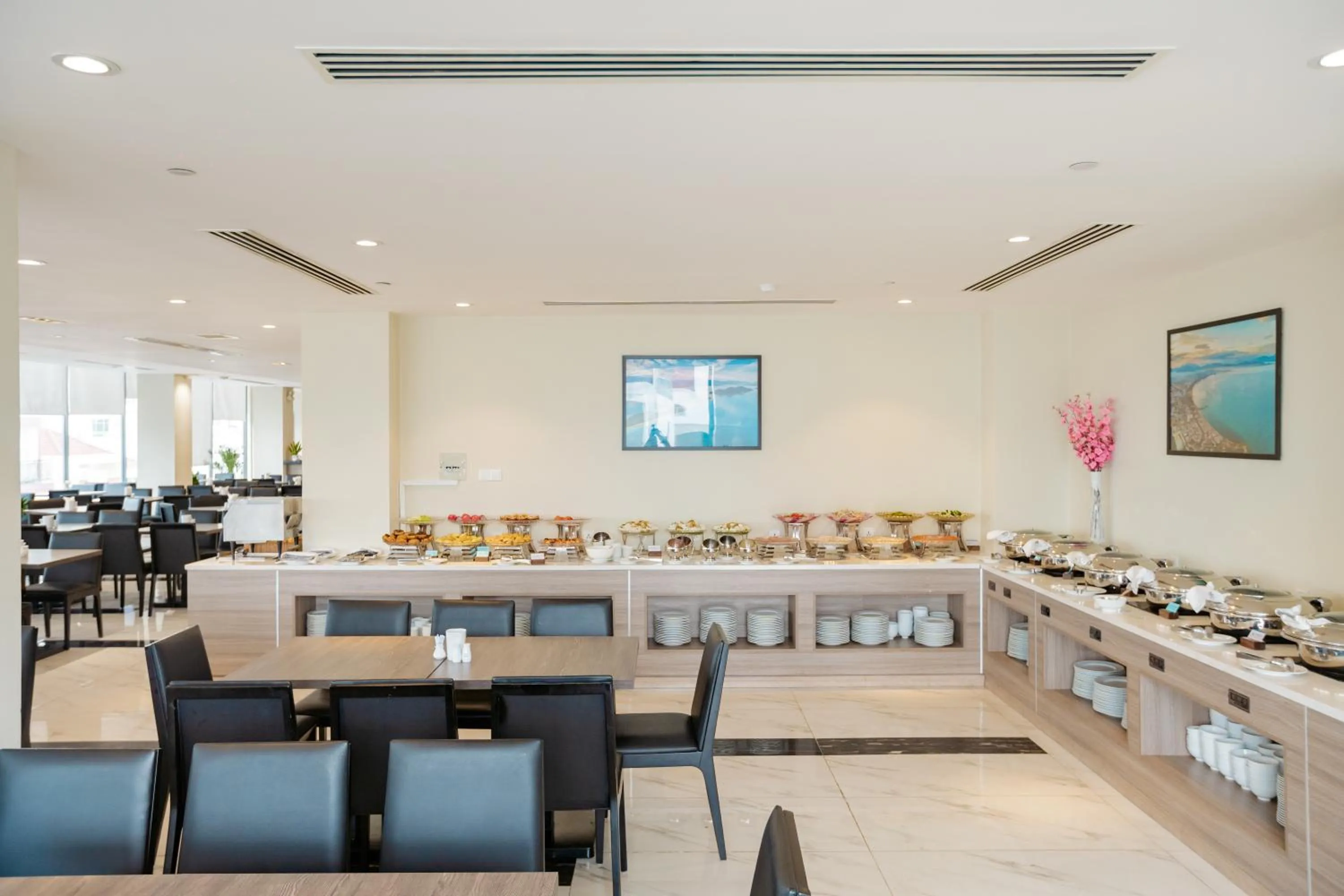 Restaurant/places to eat in ARECA HOTEL NHA TRANG