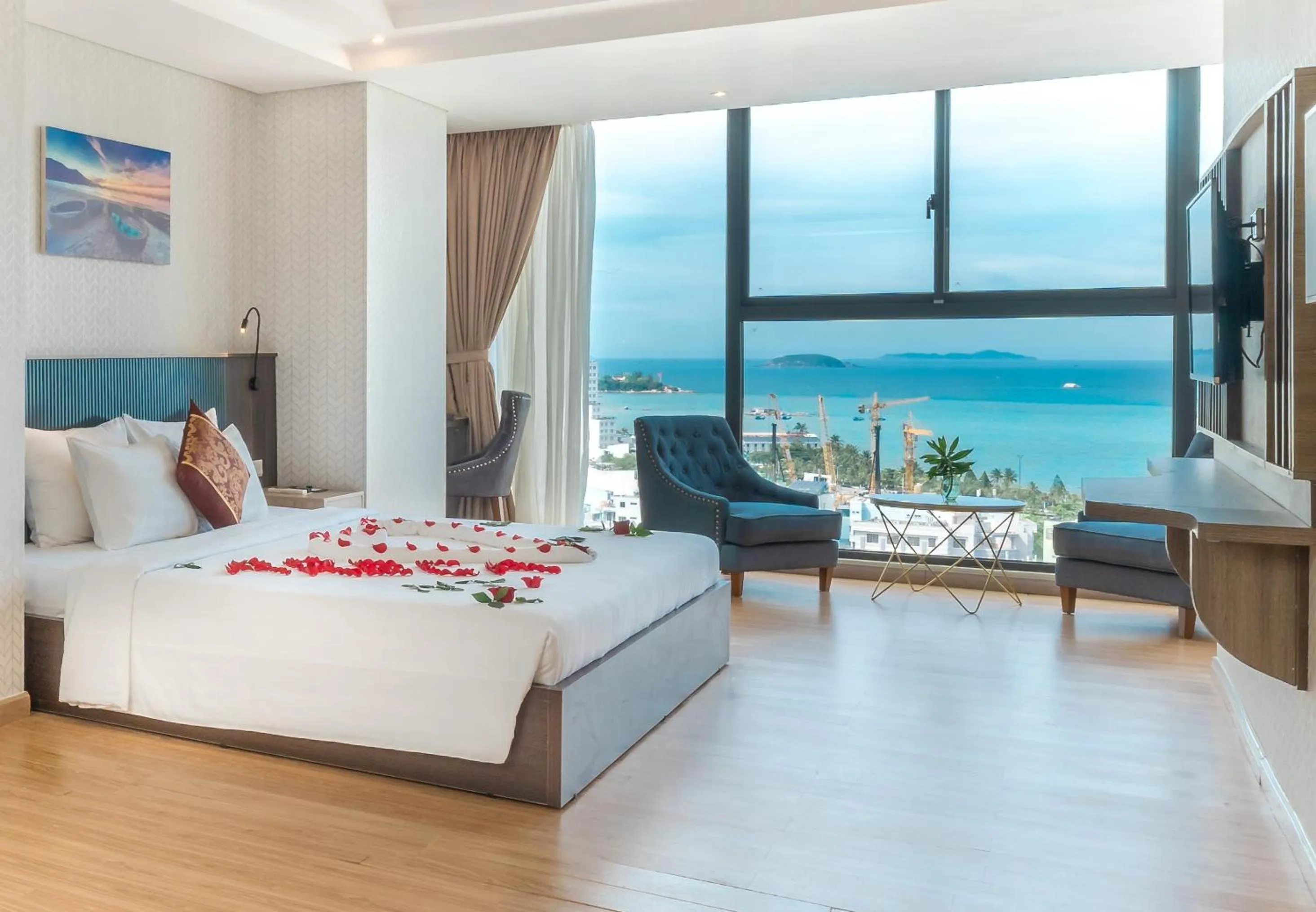 Bed in ARECA HOTEL NHA TRANG
