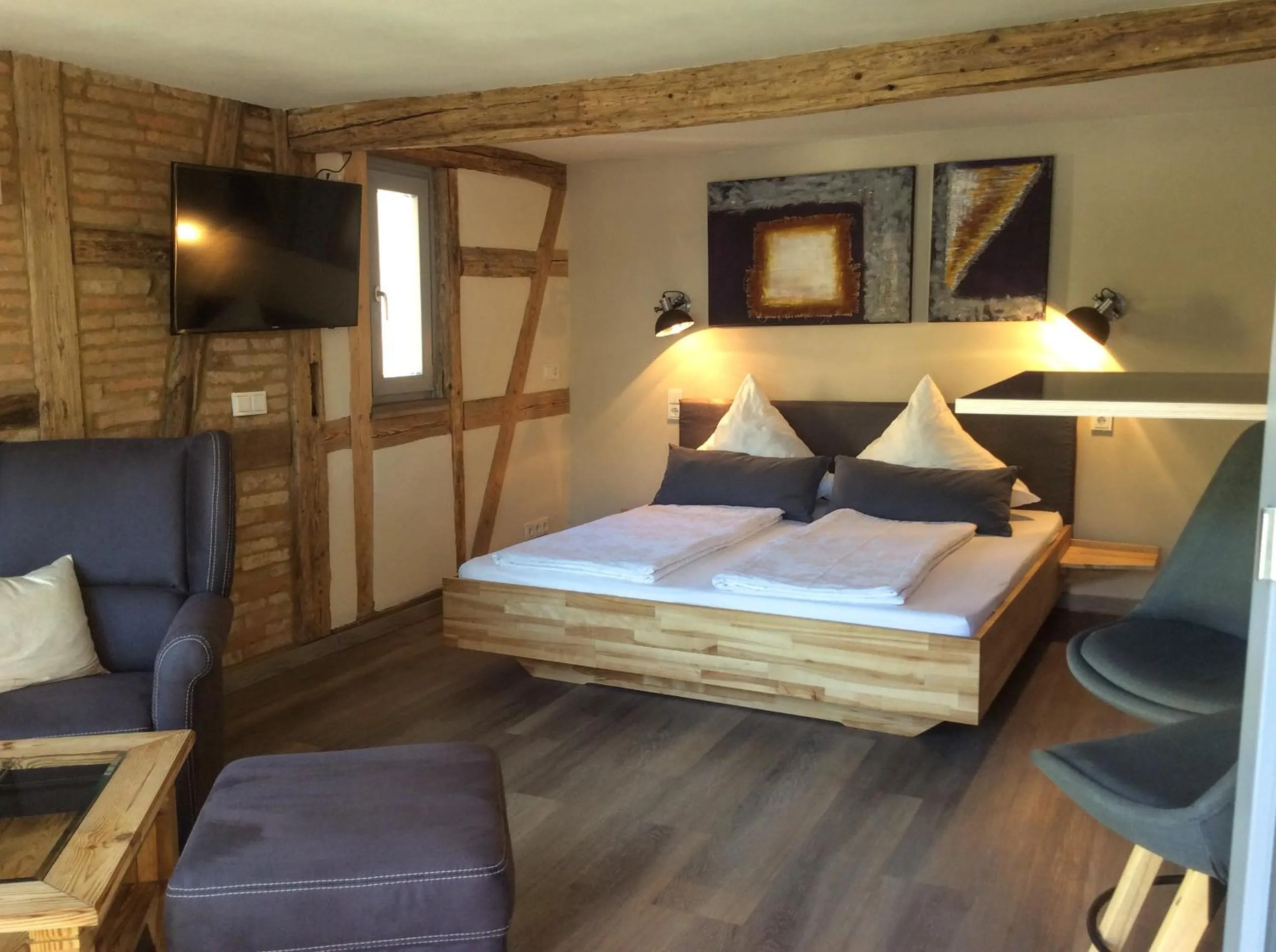 Photo of the whole room, Bed in Schmuckkästle am Hafen