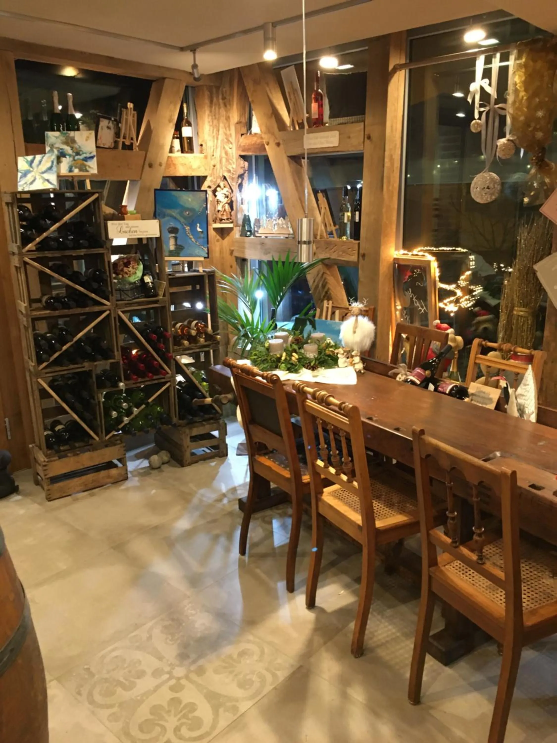 Food and drinks in Schmuckkästle am Hafen