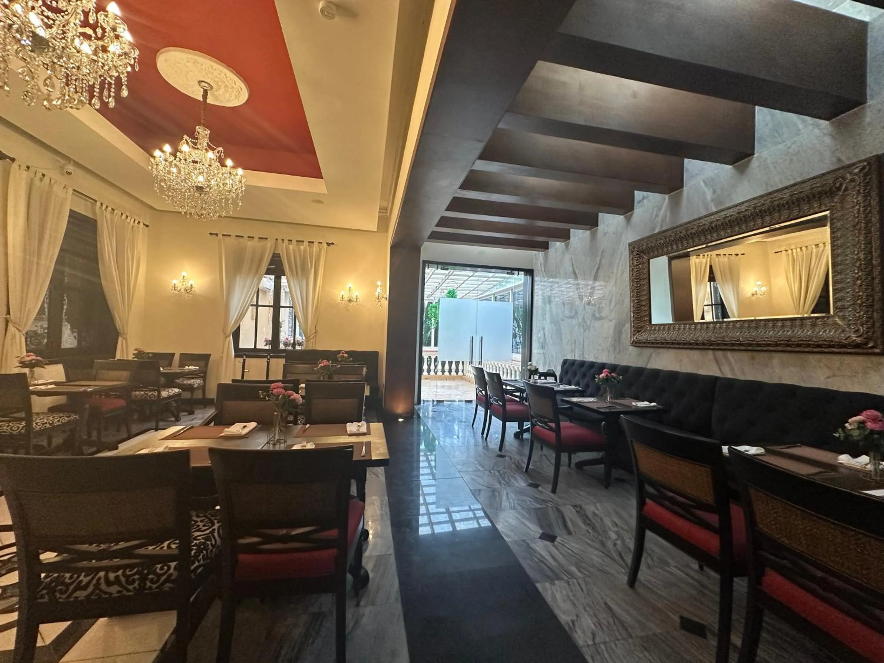 Restaurant/places to eat in Wyndham Merida