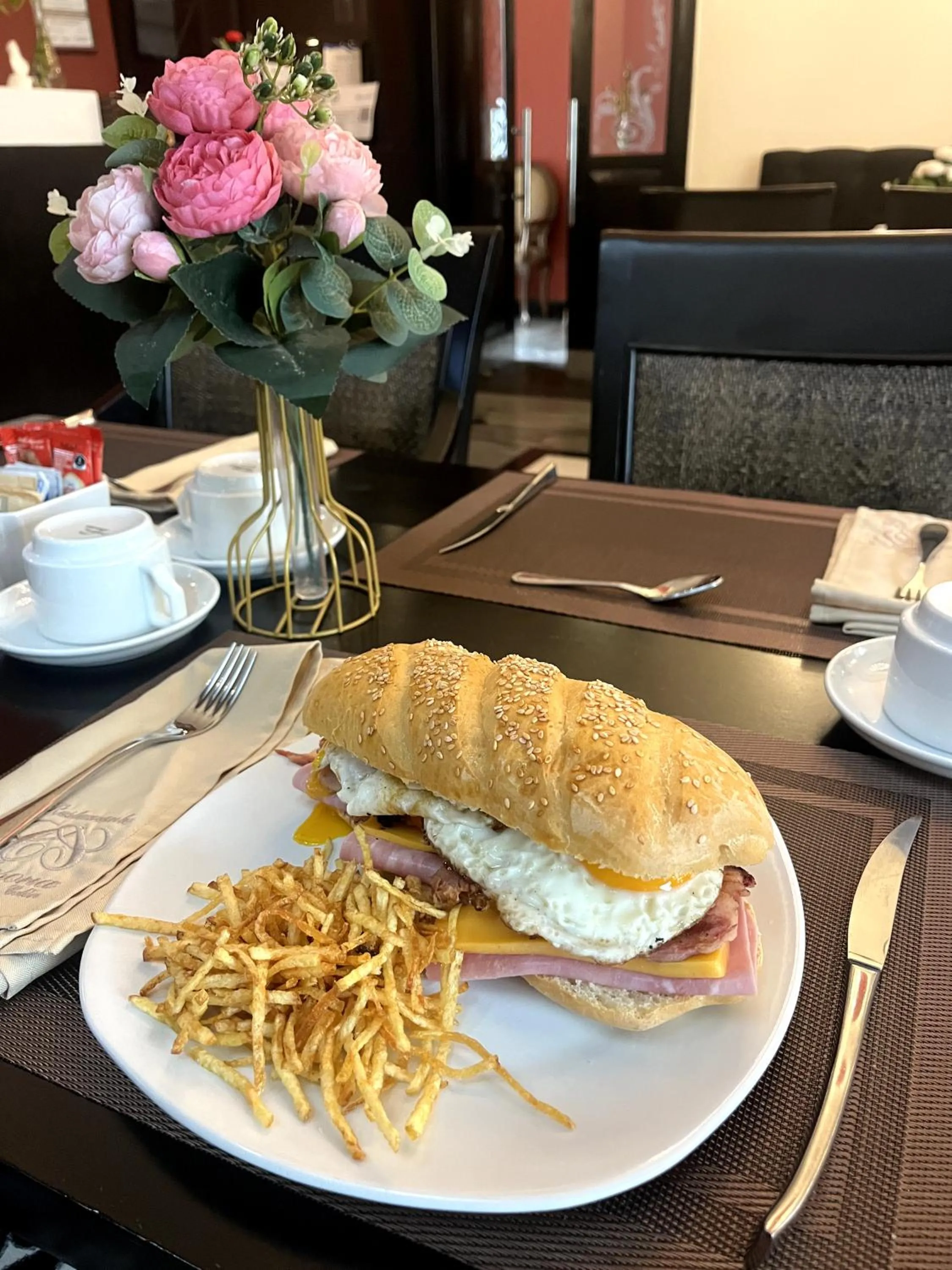 Breakfast in Wyndham Merida