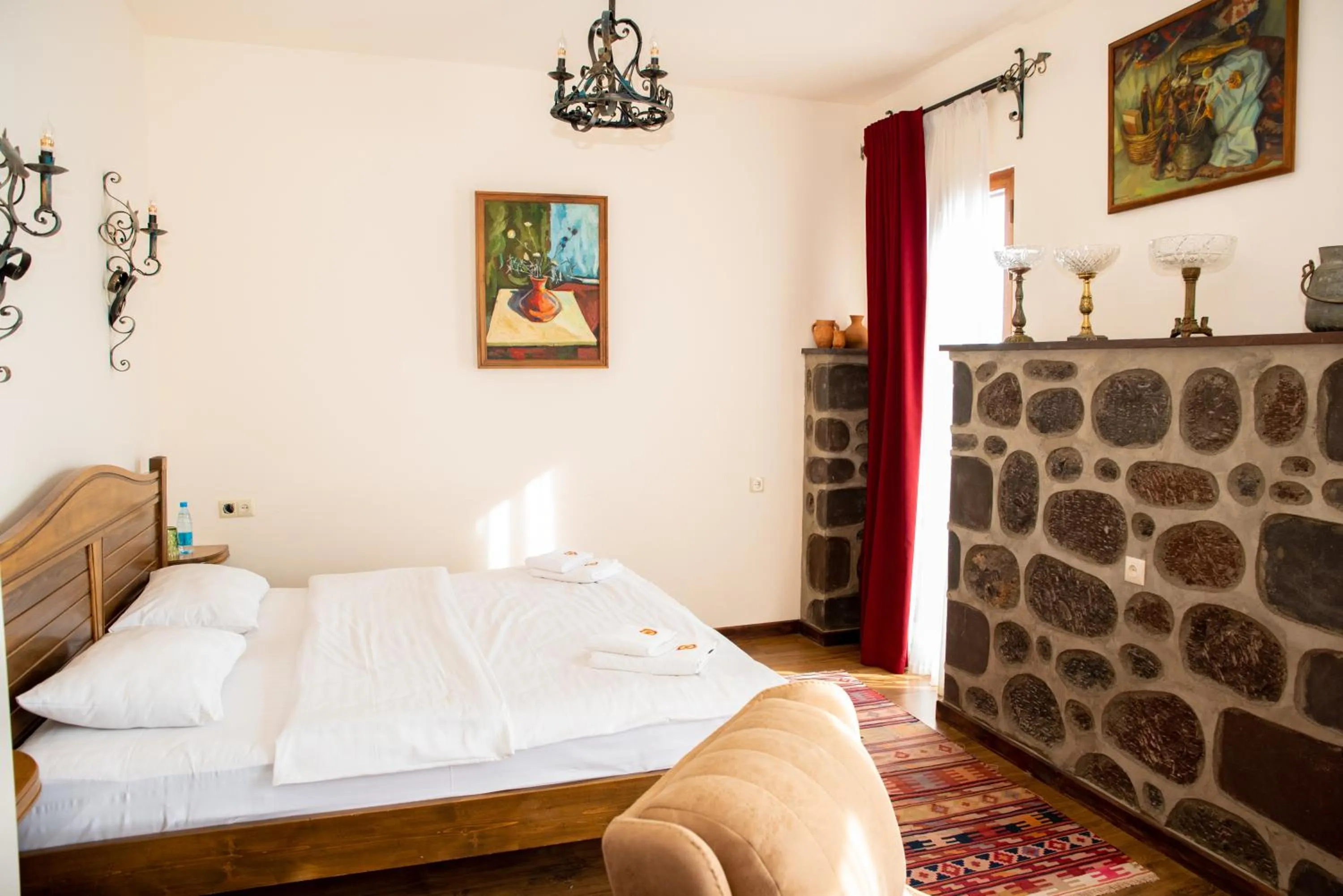 Bed in Khoreayi Dzor