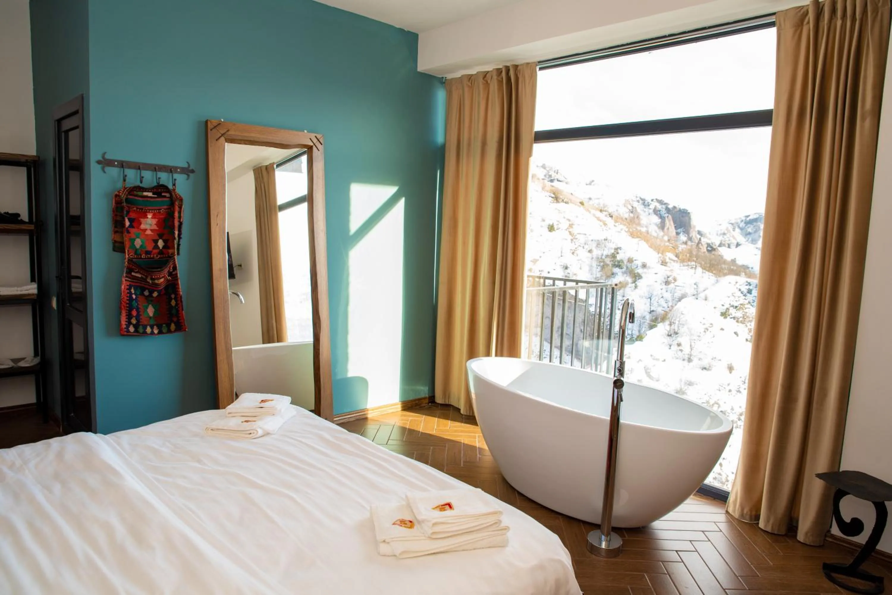 Bed in Khoreayi Dzor