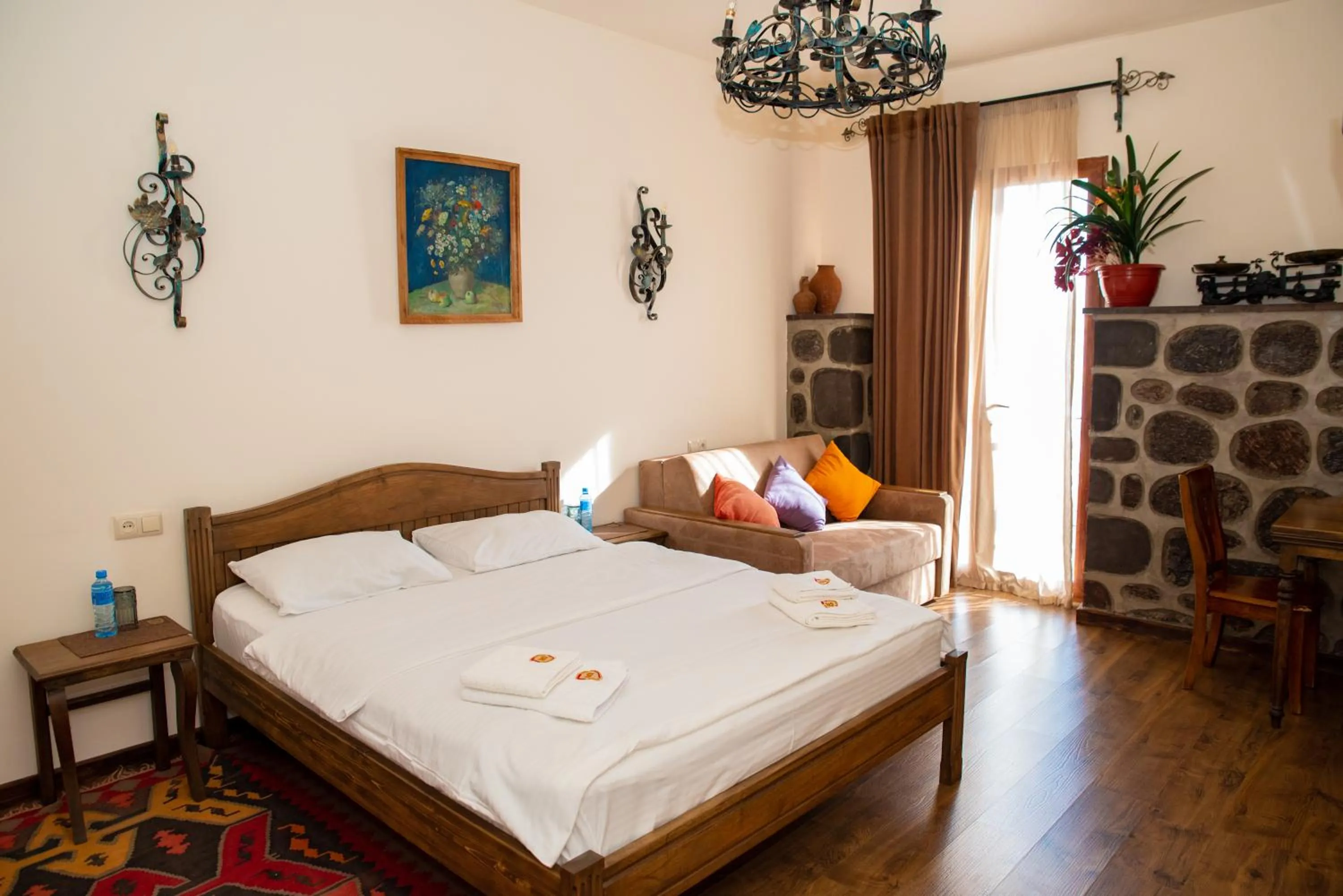 Bed in Khoreayi Dzor