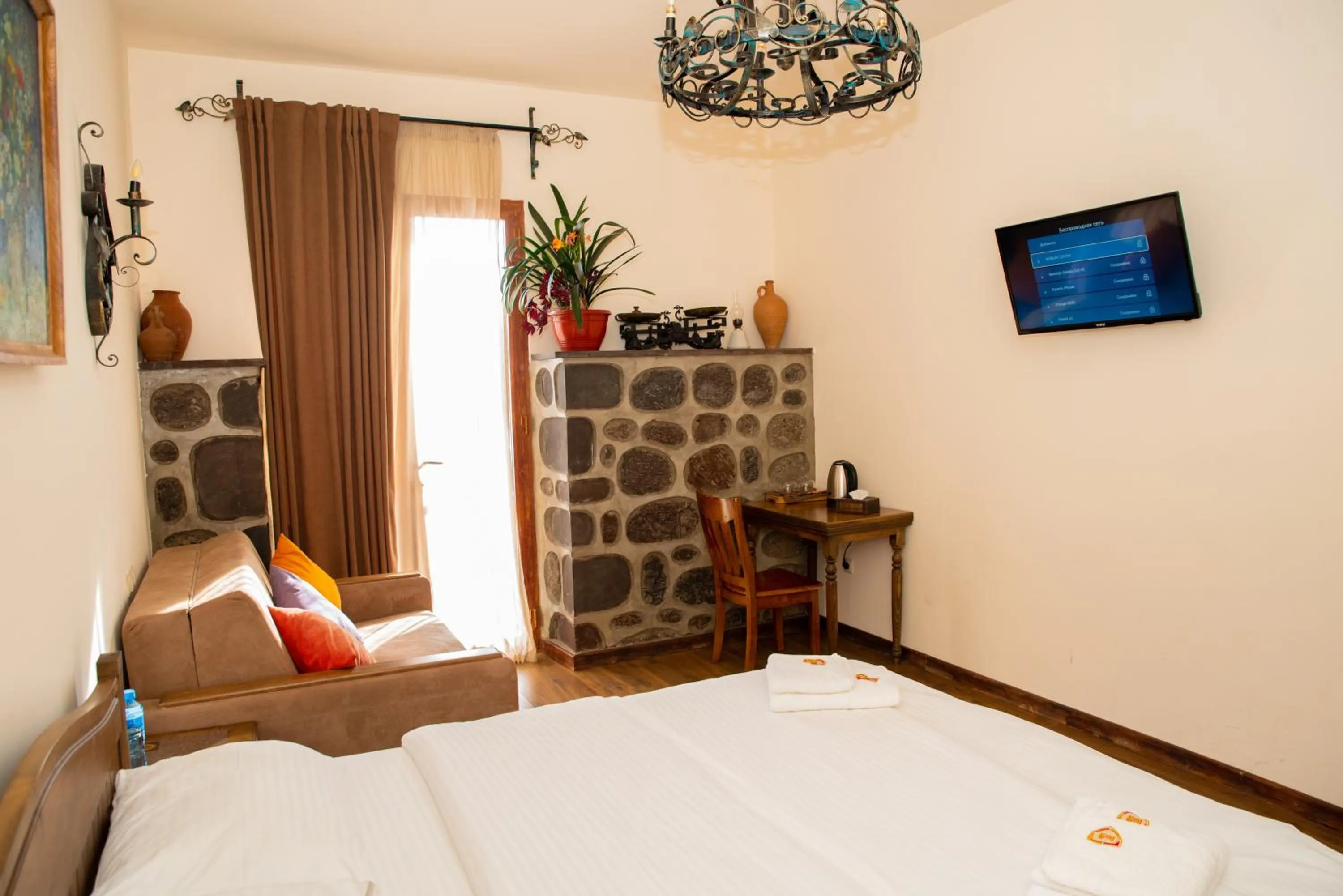 Bed in Khoreayi Dzor