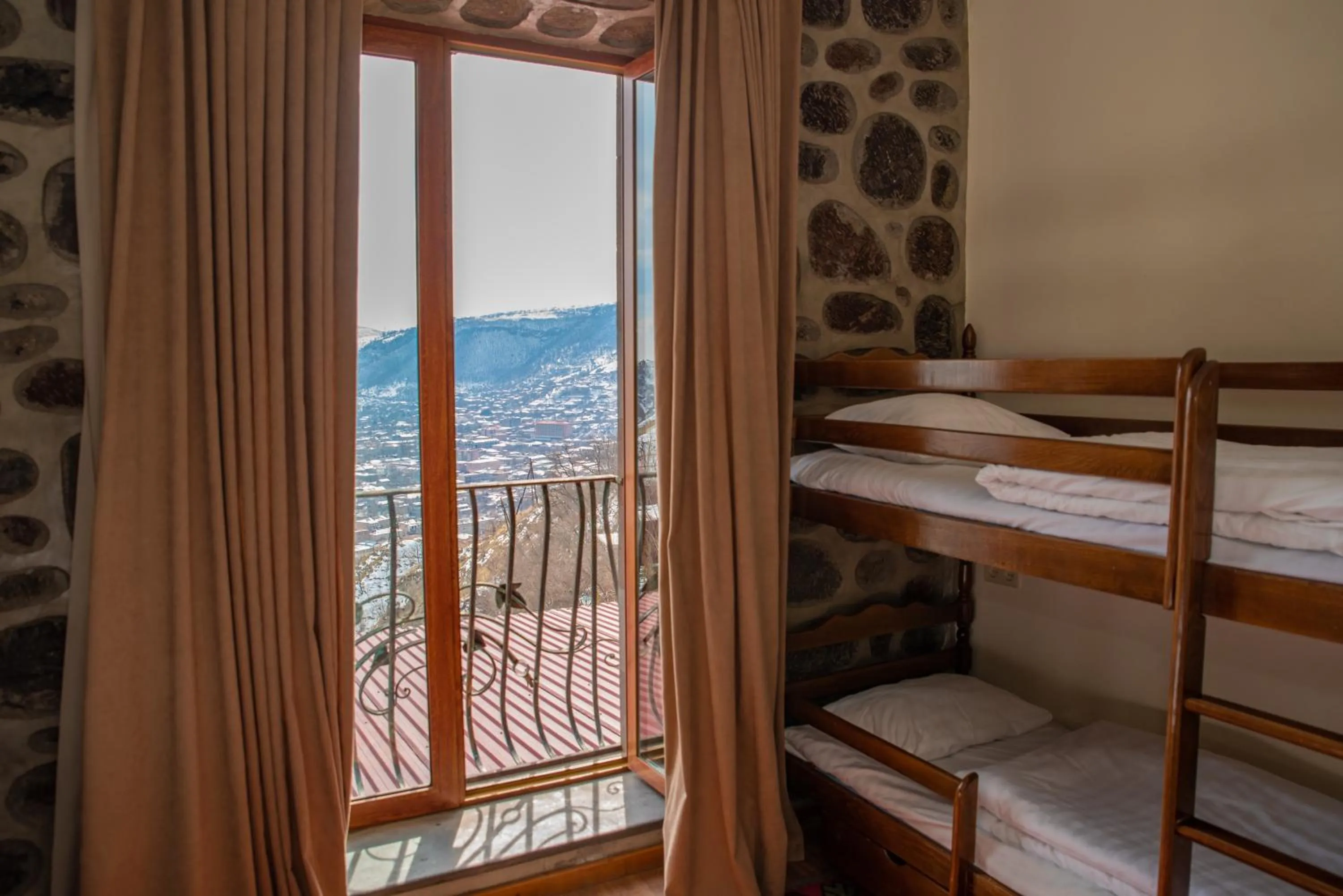 Bed in Khoreayi Dzor