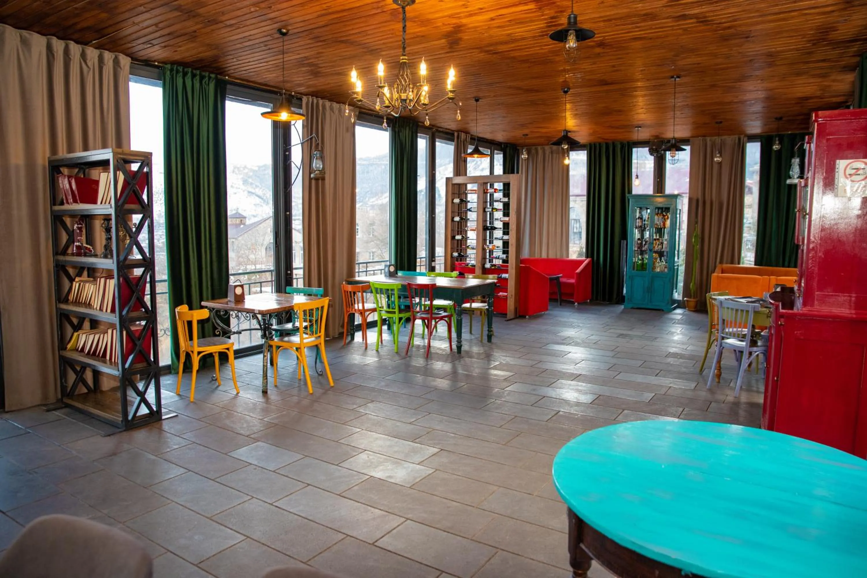 Restaurant/places to eat in Khoreayi Dzor