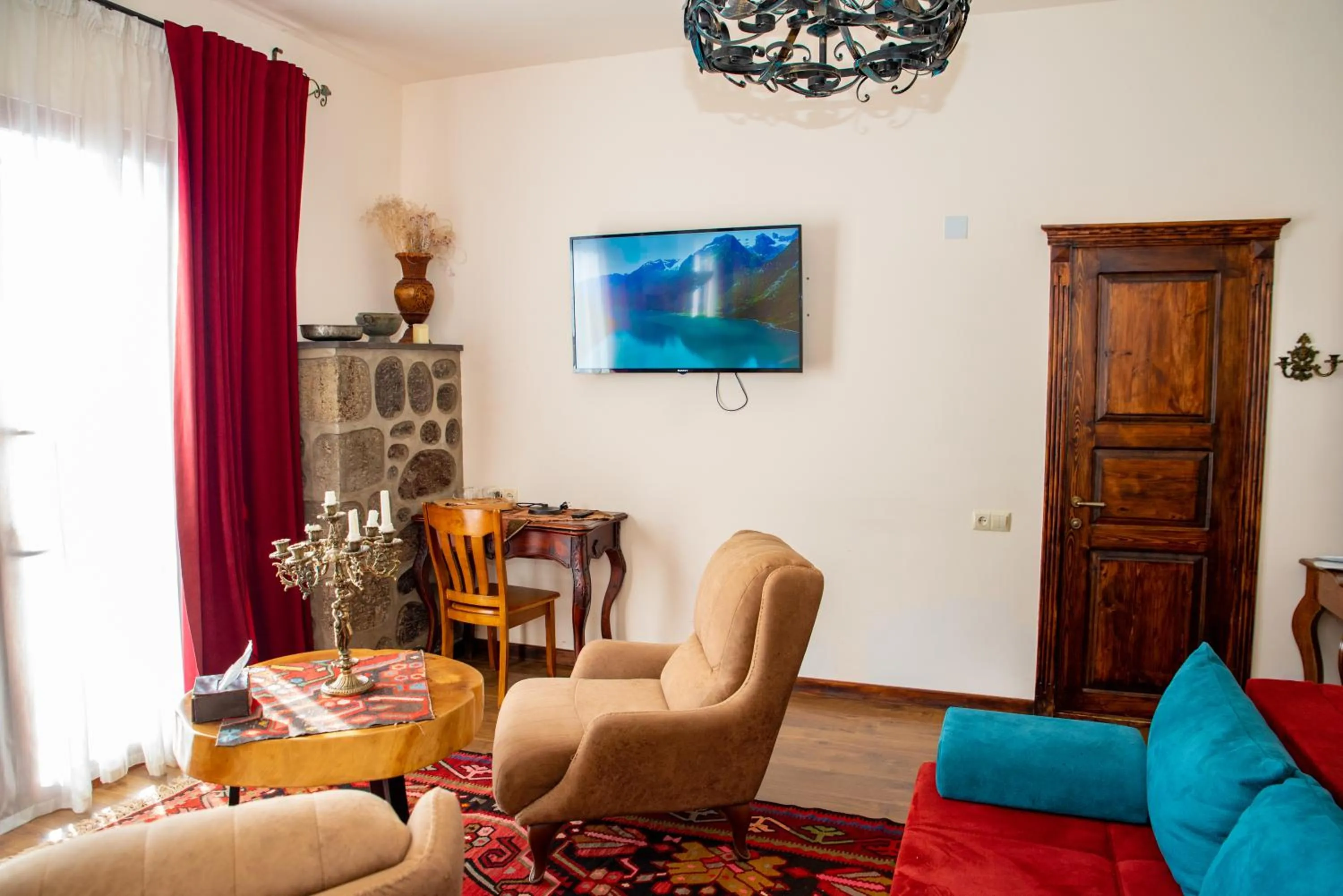 VIP in Khoreayi Dzor