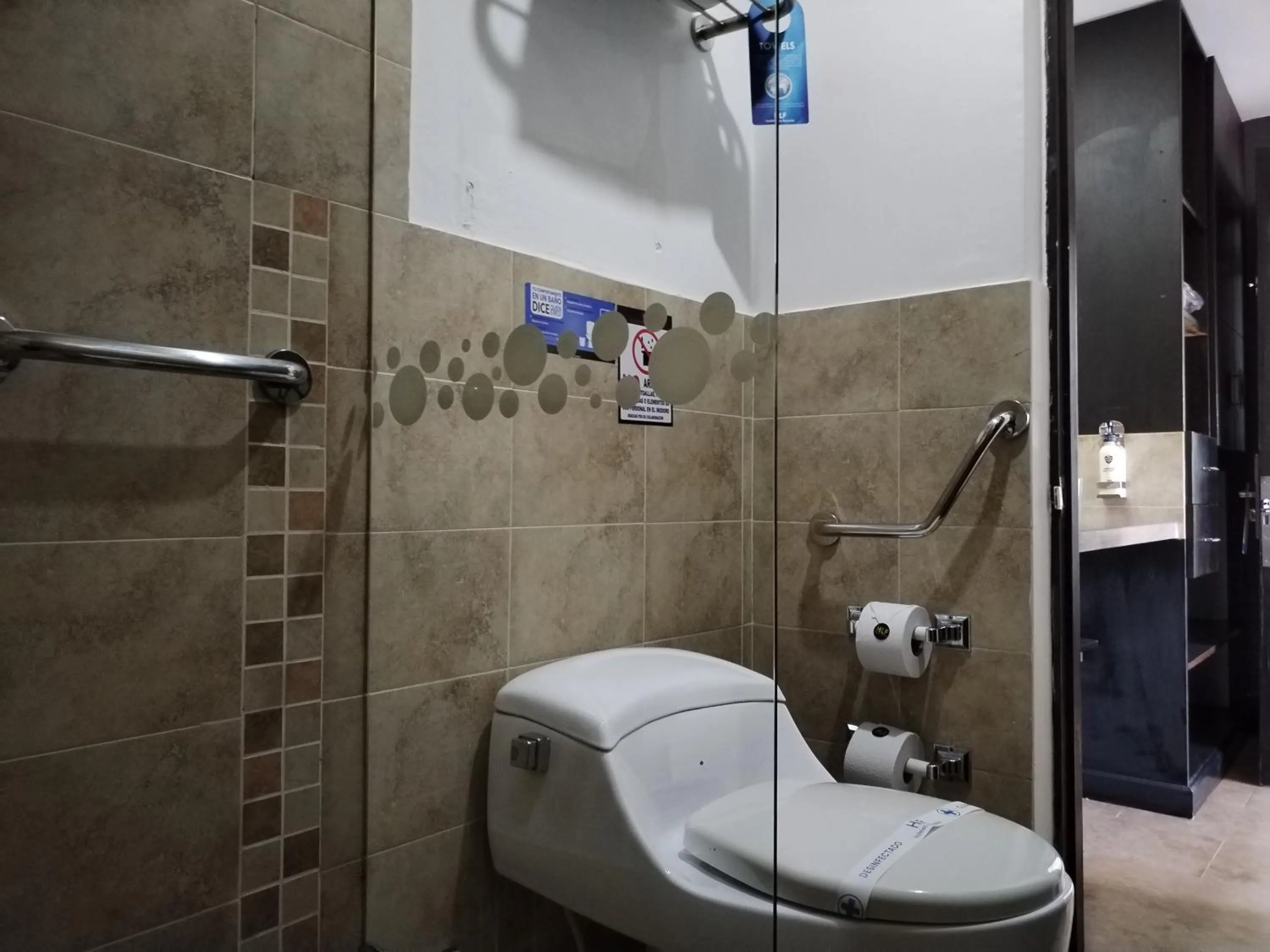 Shower in Santa Maria de Leyva hotel boutique