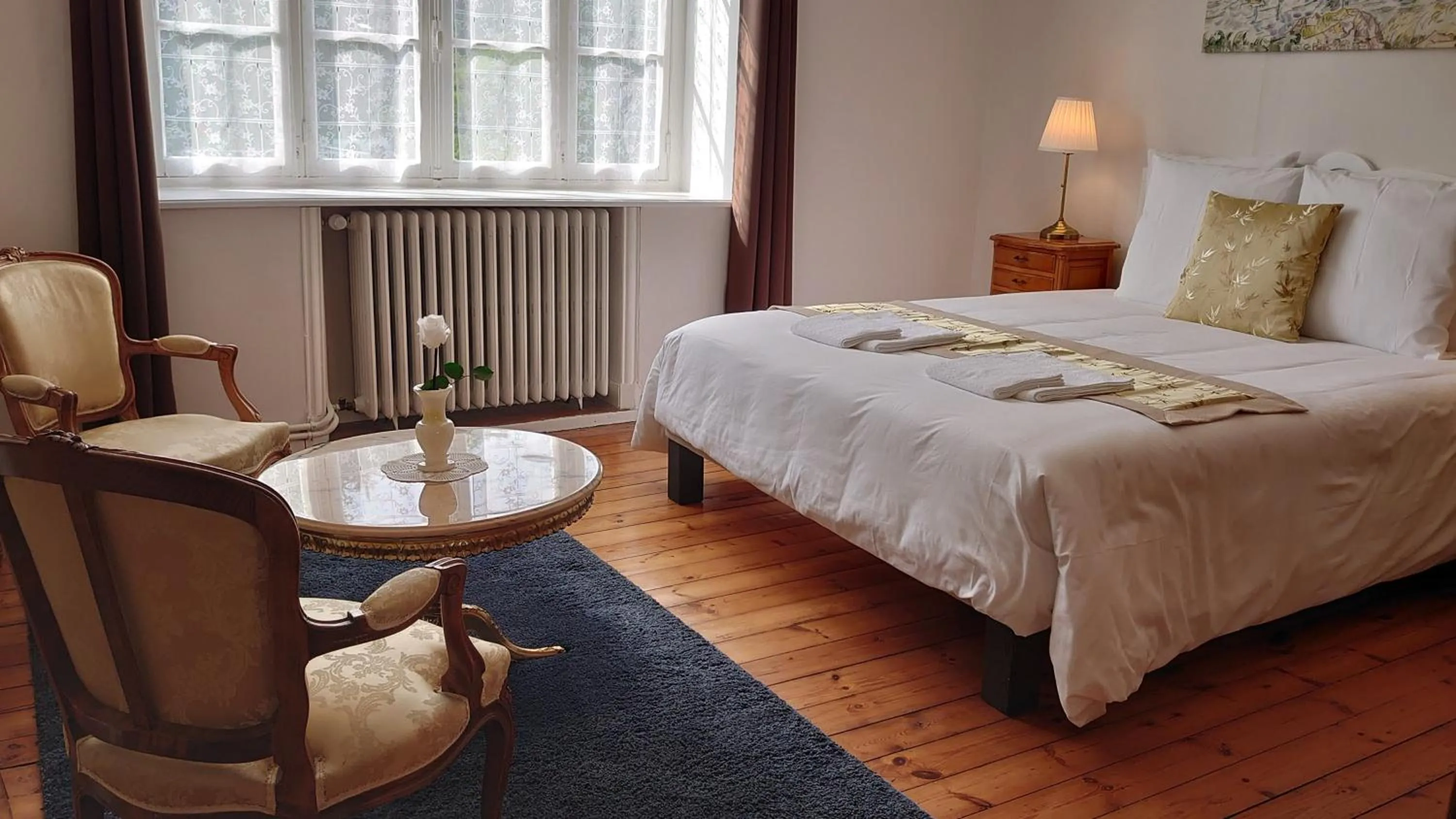 Bed in La Maison Serrurier - Chambres d’hôtes