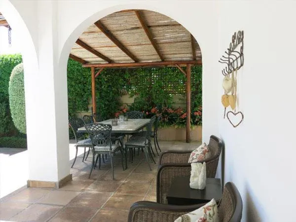 Property building in Oakvale Lodge