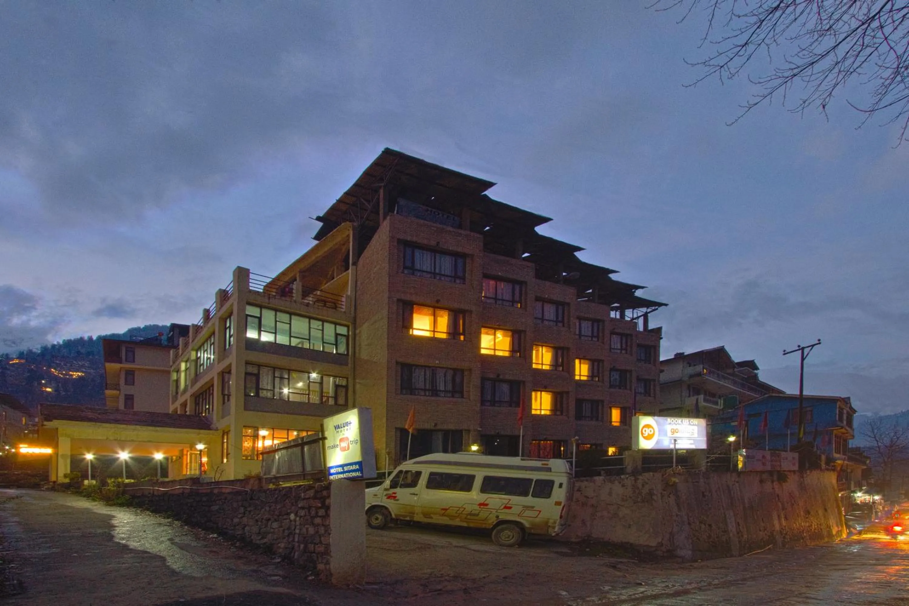 Hotel Sitara International