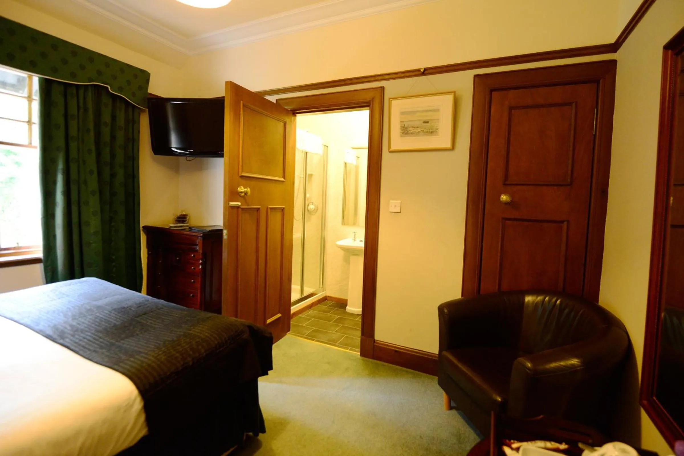 Coffee/tea facilities, Bed in Rivendell