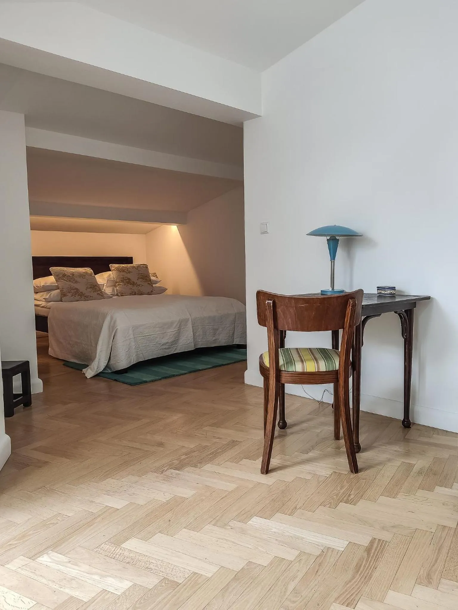 Bedroom, Bed in Crystal Suites Old Town