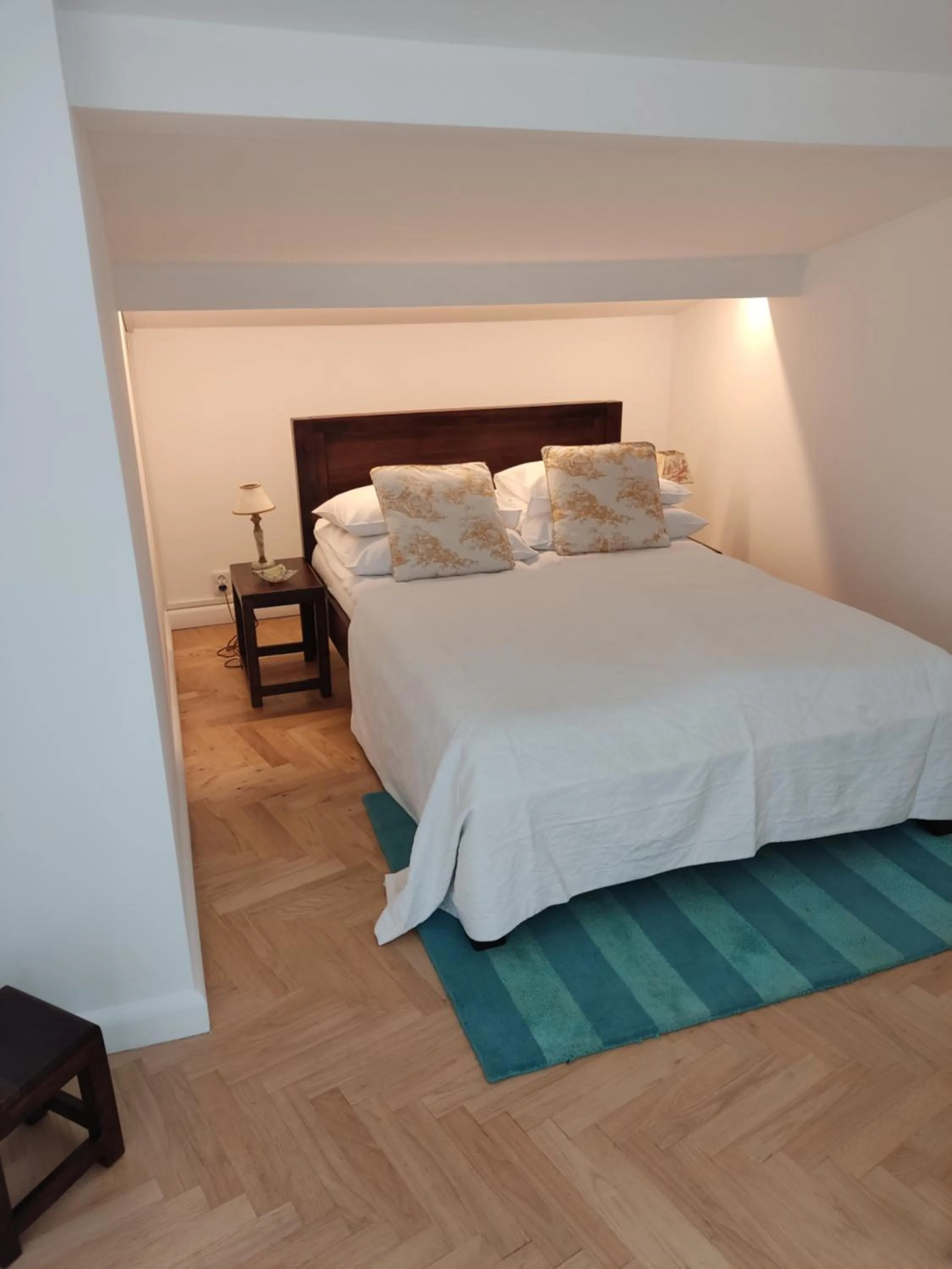 Bedroom, Bed in Crystal Suites Old Town