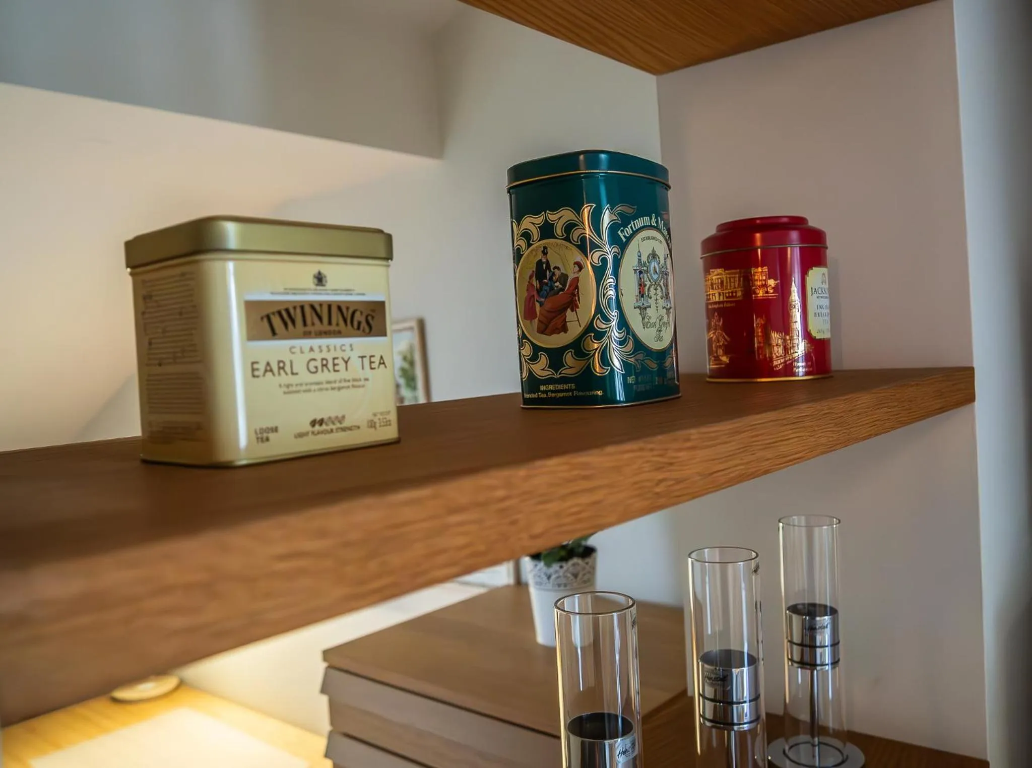 Kitchen or kitchenette in Crystal Suites Old Town