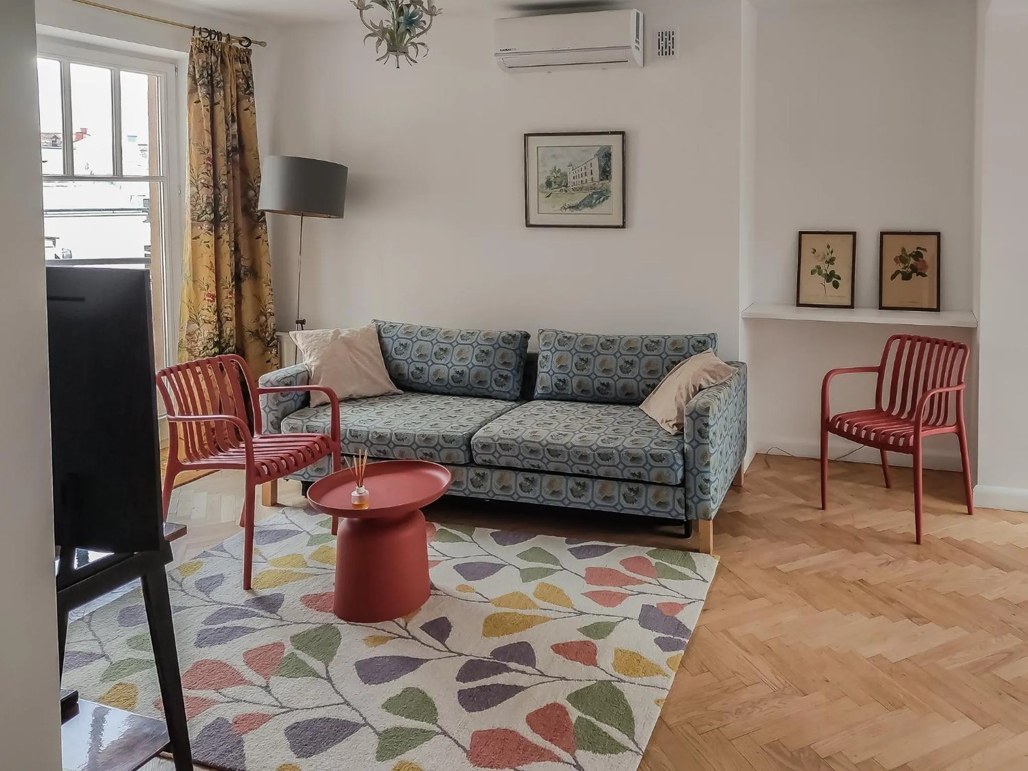 Living room in Crystal Suites Old Town