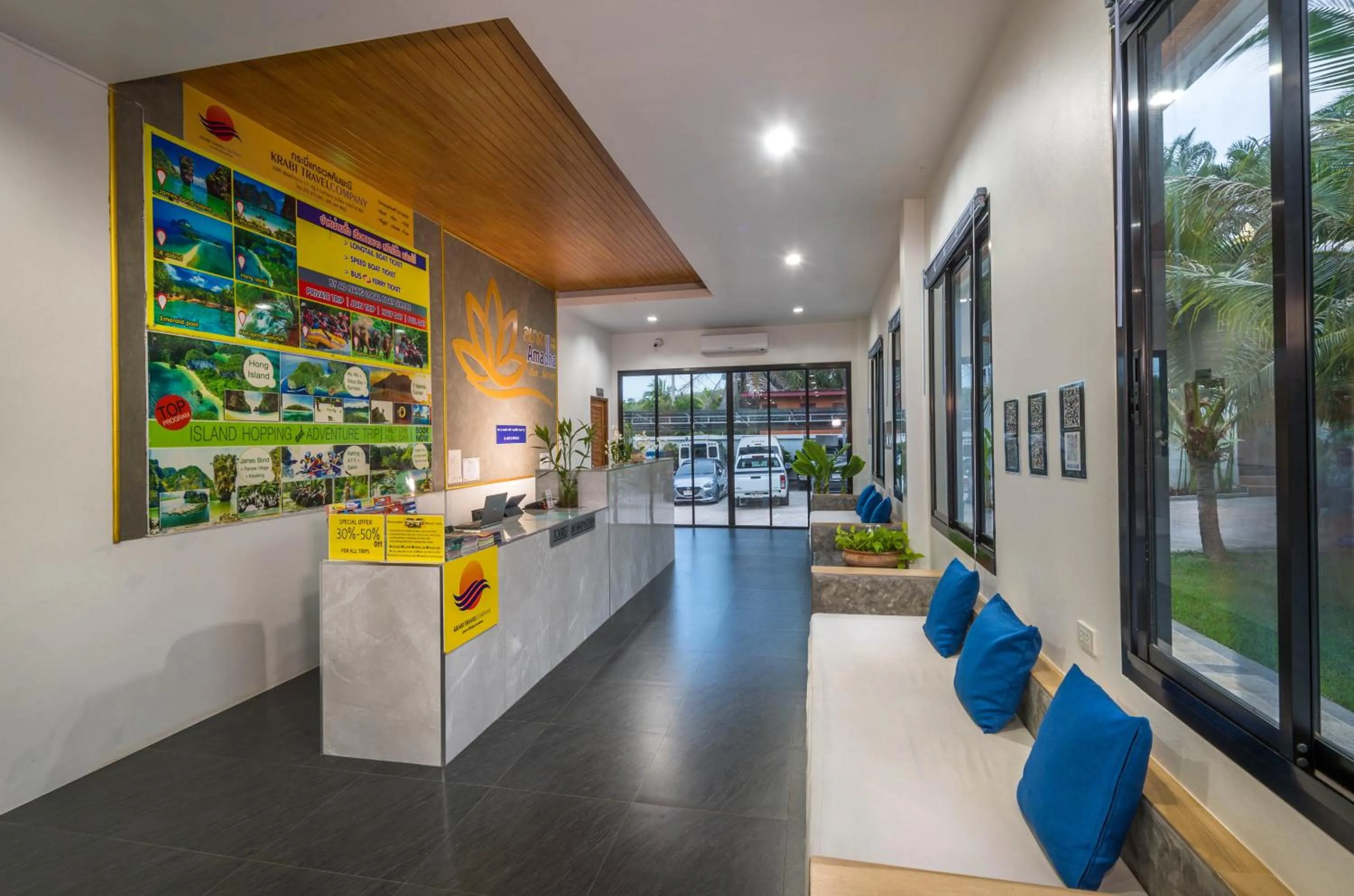 Lobby or reception in Amadha Villas Retreat 