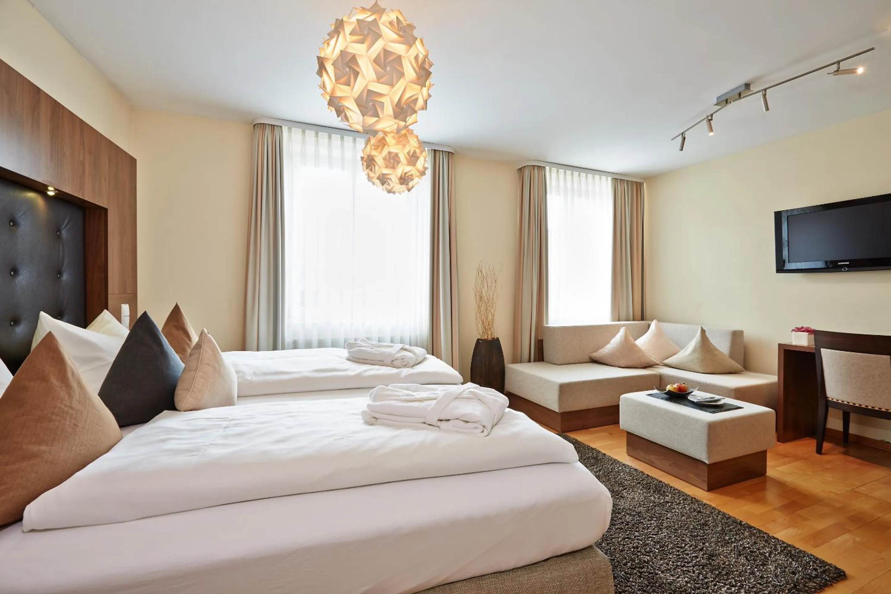 Photo of the whole room, Bed in Die Reichsstadt - Hotel Spa und Restaurant