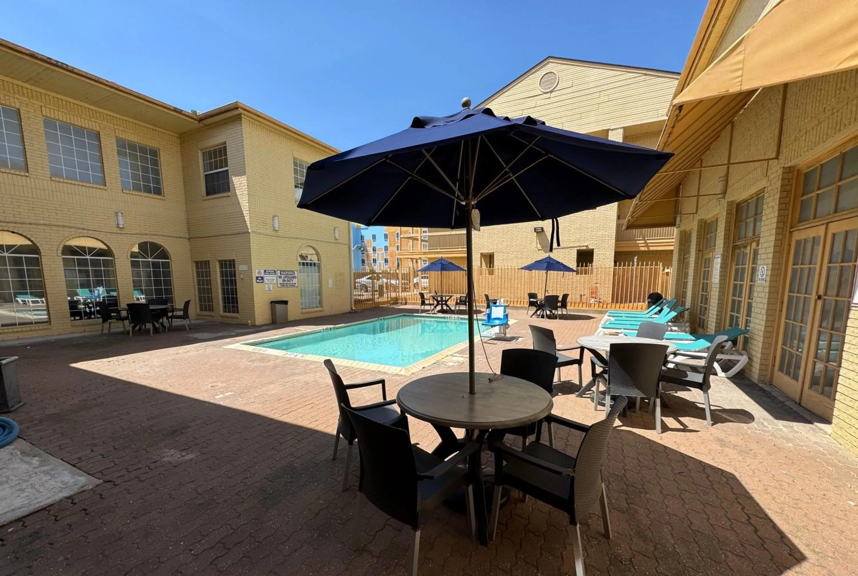 Swimming pool in Days Inn by Wyndham Georgetown