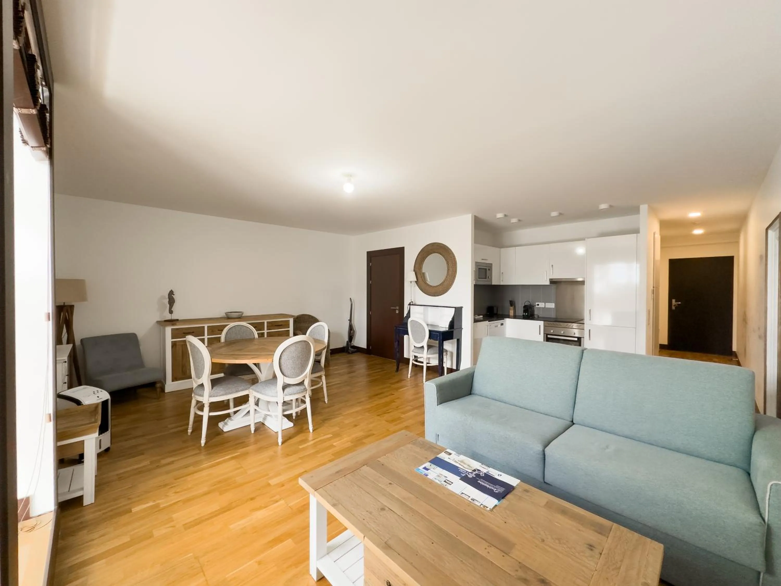 TV and multimedia in Résidence de l'Arsenal Royal - Meublés de Tourisme