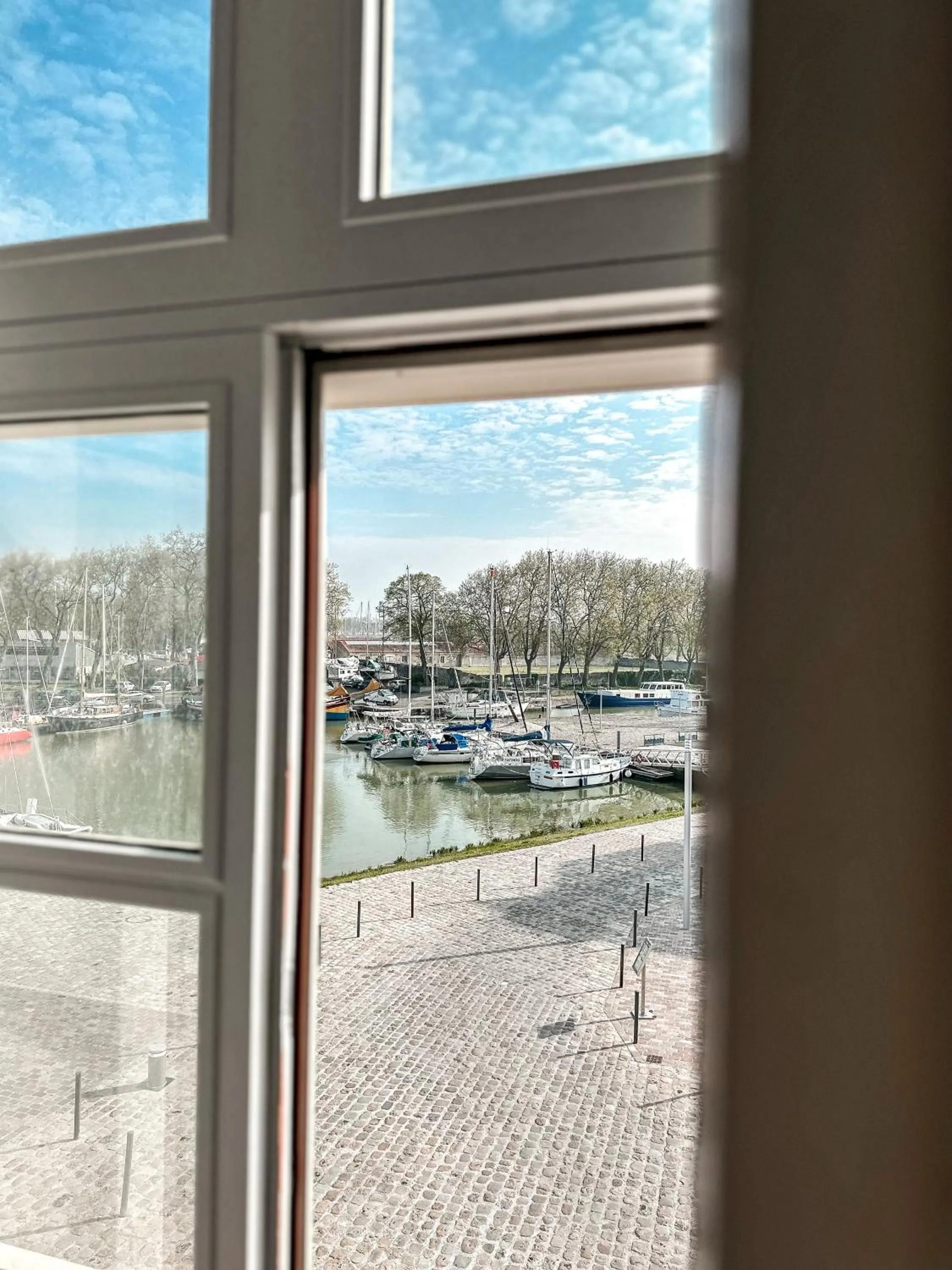 River view in Résidence de l'Arsenal Royal - Meublés de Tourisme