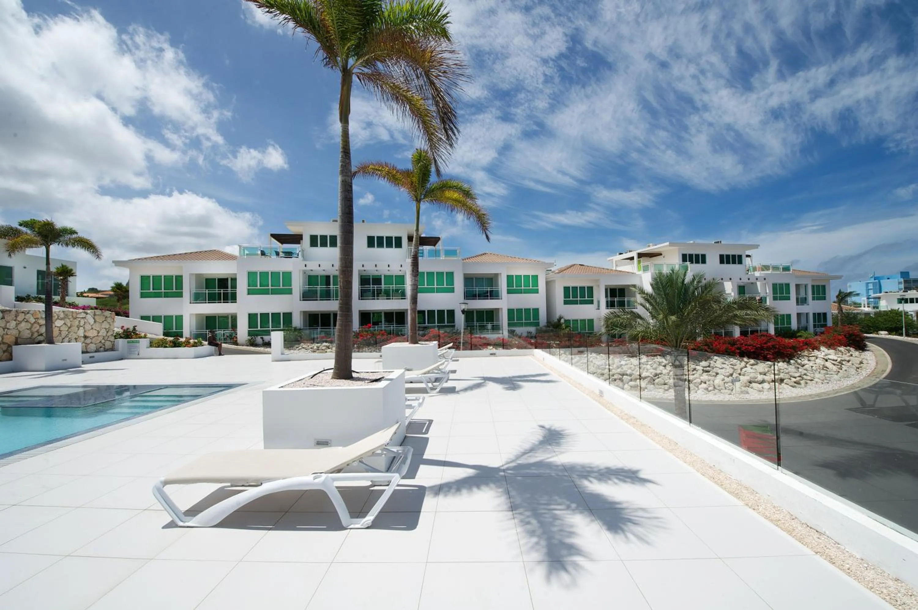 Swimming pool in Piscadera Harbour Village