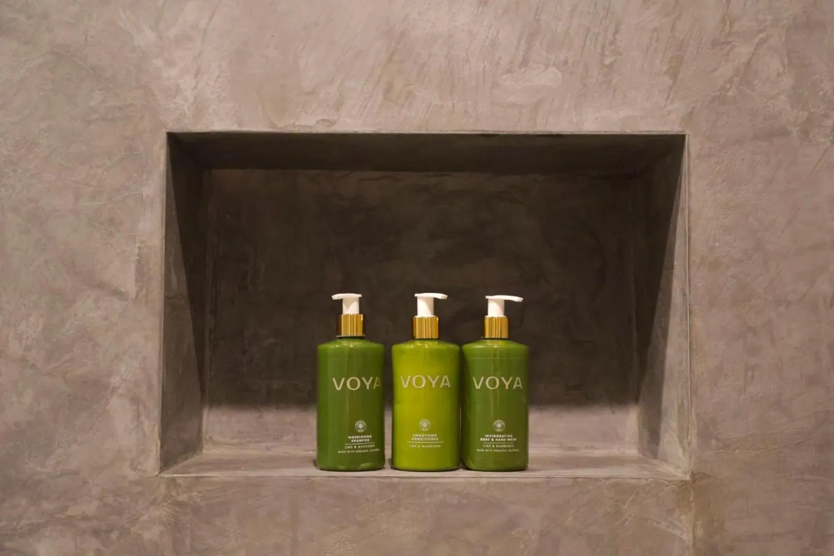 Shower in Fiddle + Bow Hotel