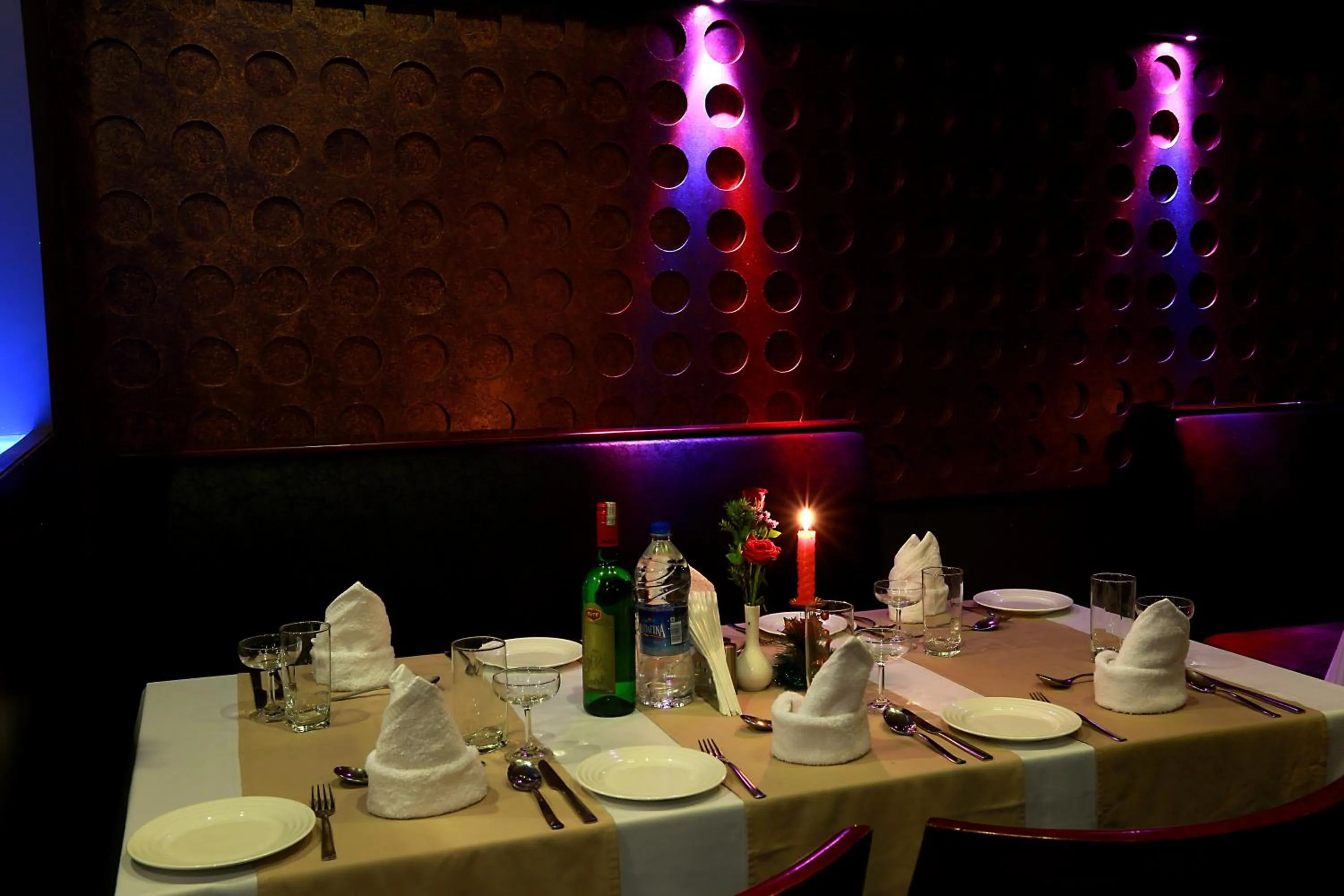 Restaurant/places to eat in Hotel Abhimaani Vasathi, Rajajinagar