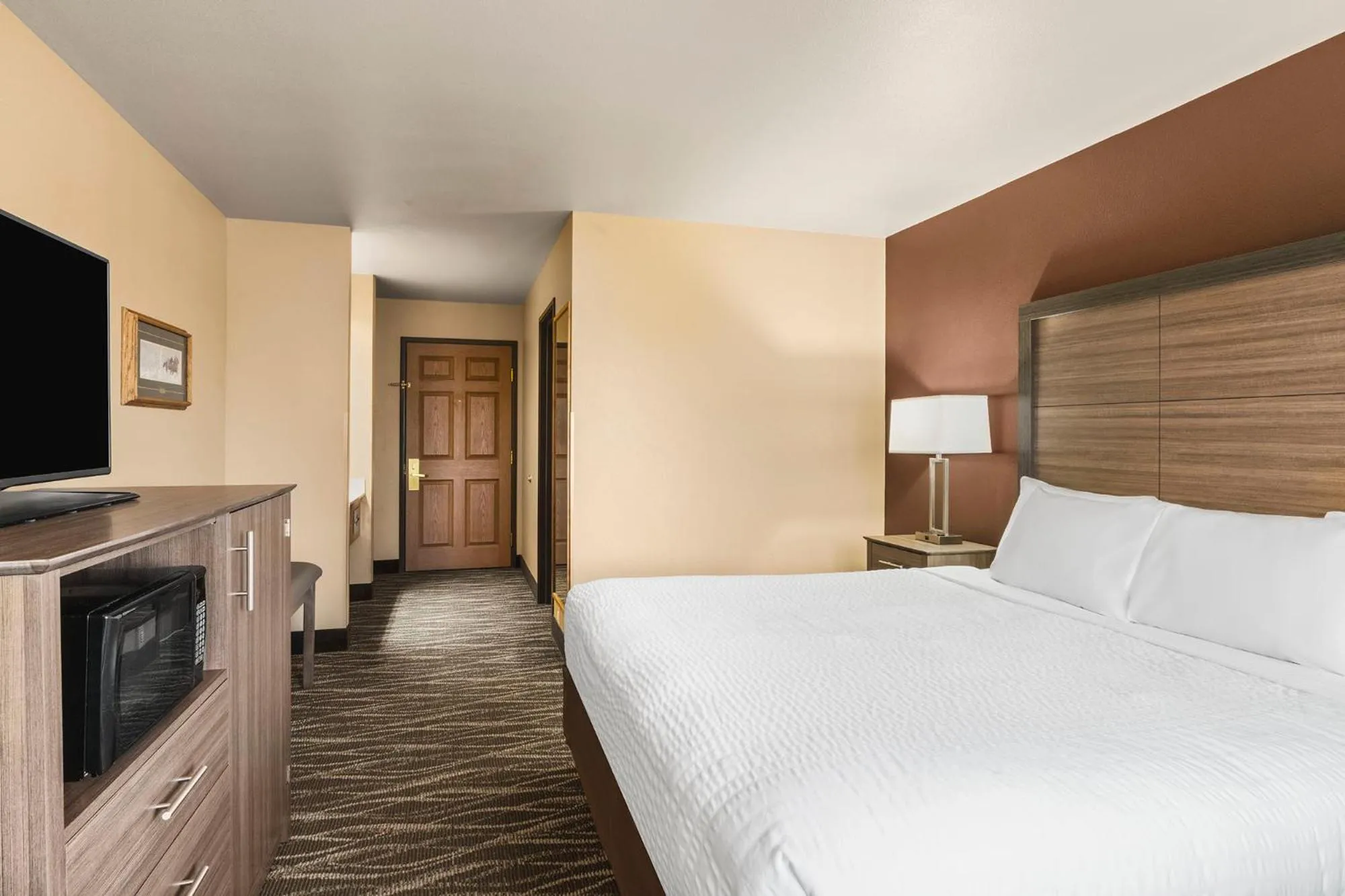 Bed in Bitterroot River Inn and Conference Center