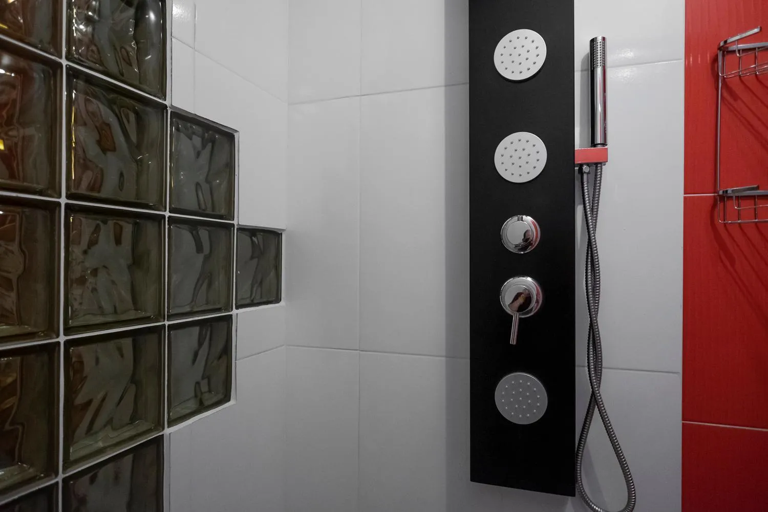 Shower in Hotel Spa Casa de Adobe Villa de Leyva