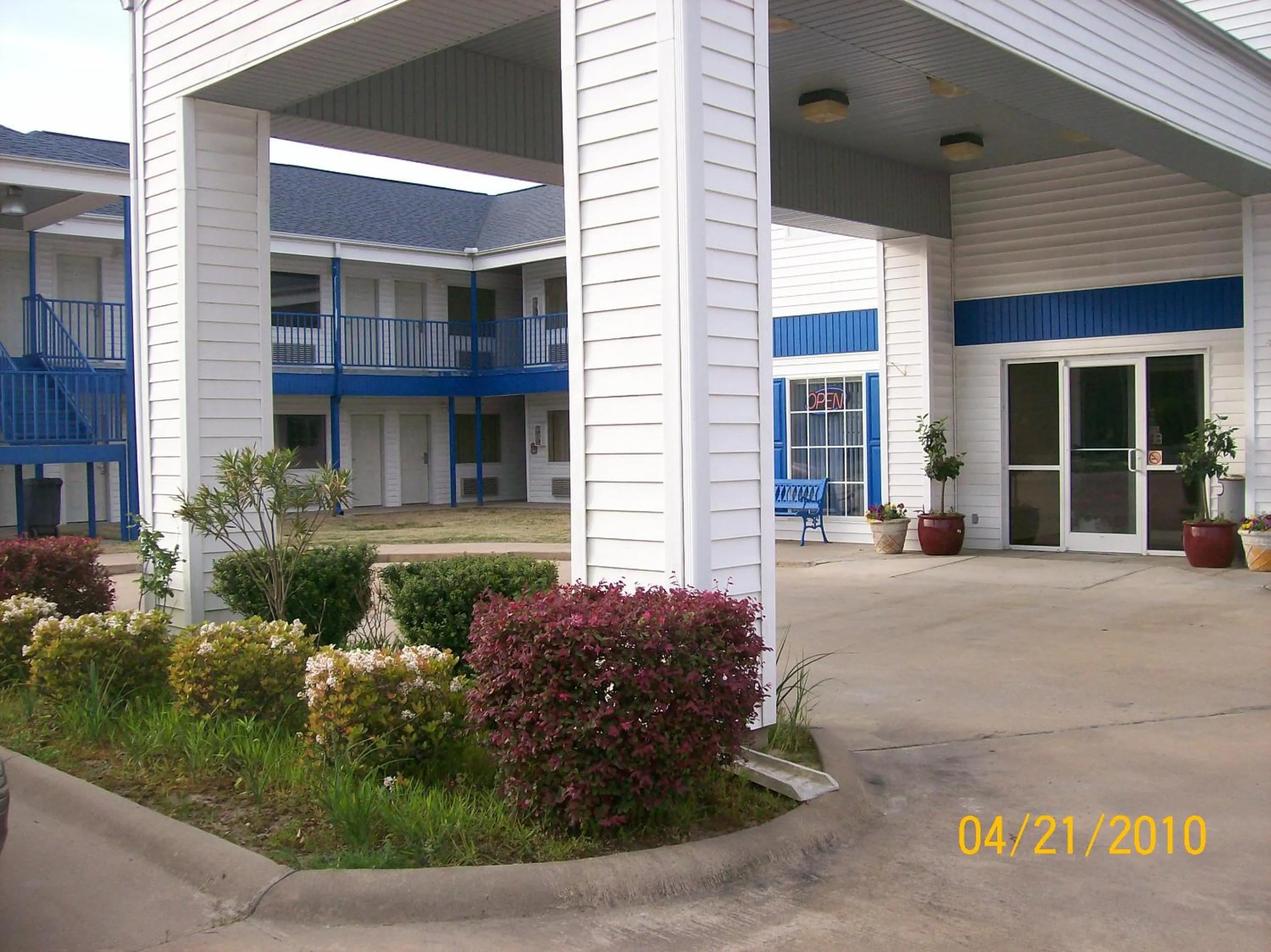 American Inn and Suites White Hall