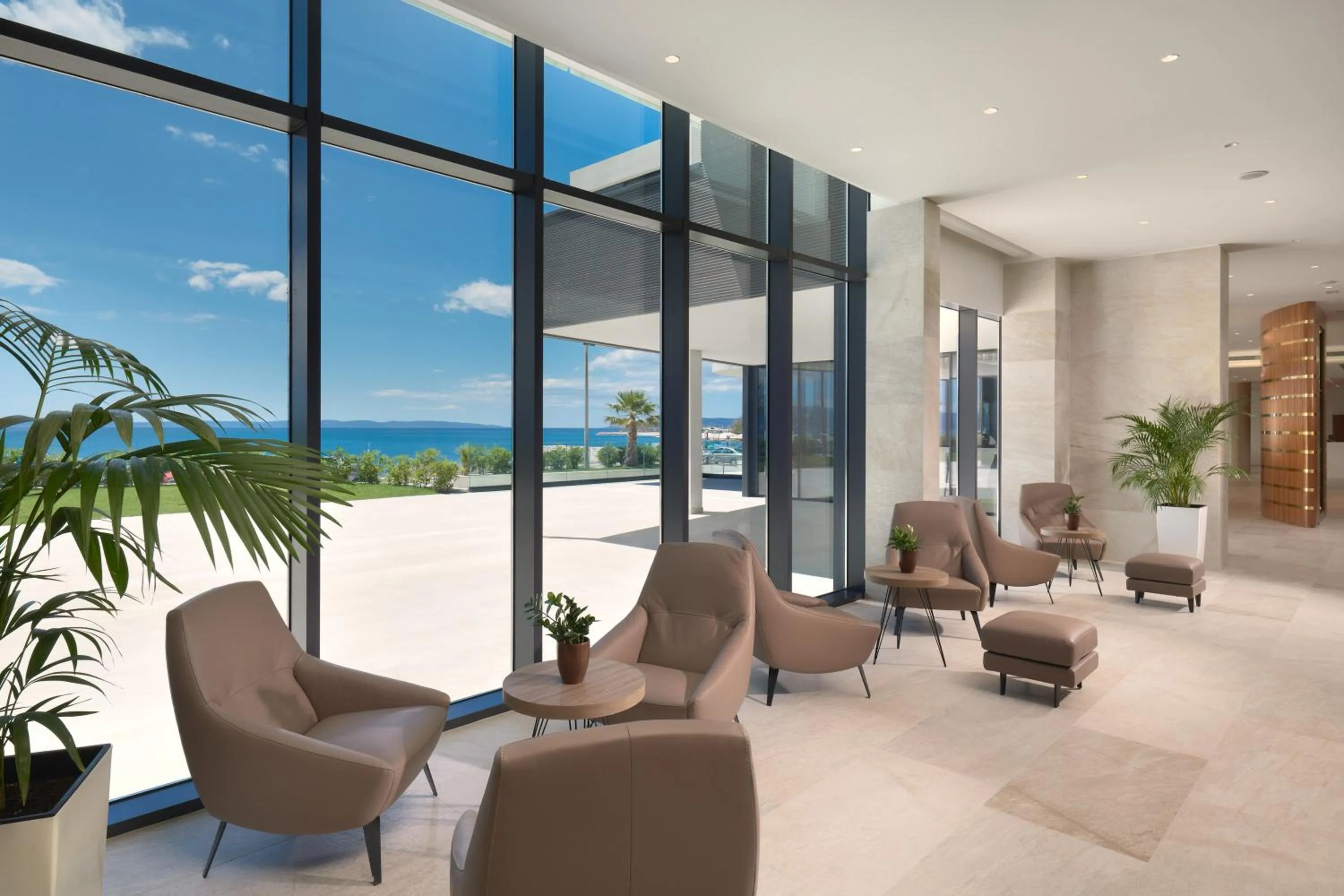 Lounge or bar in Amphora Hotel