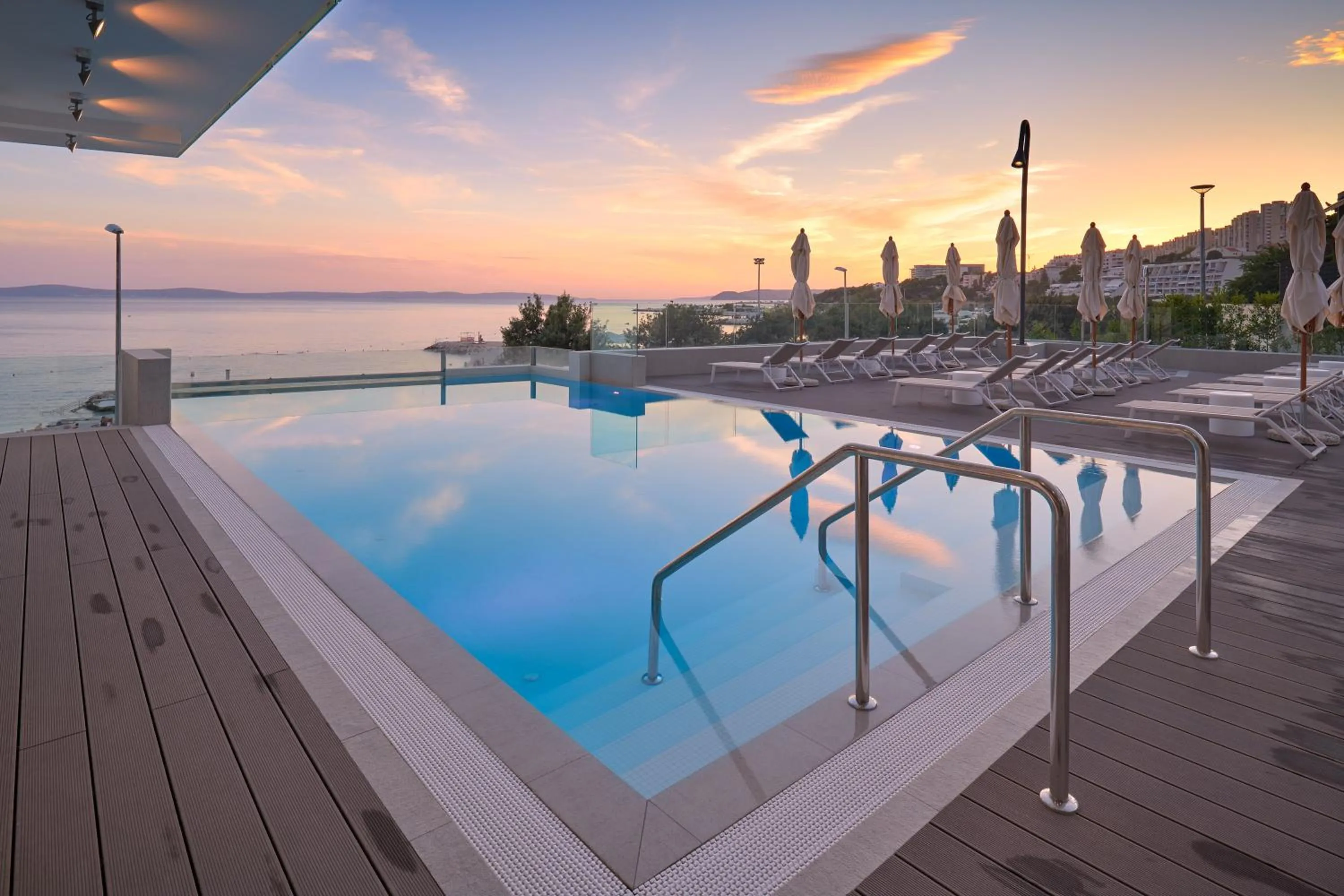 Swimming pool in Amphora Hotel