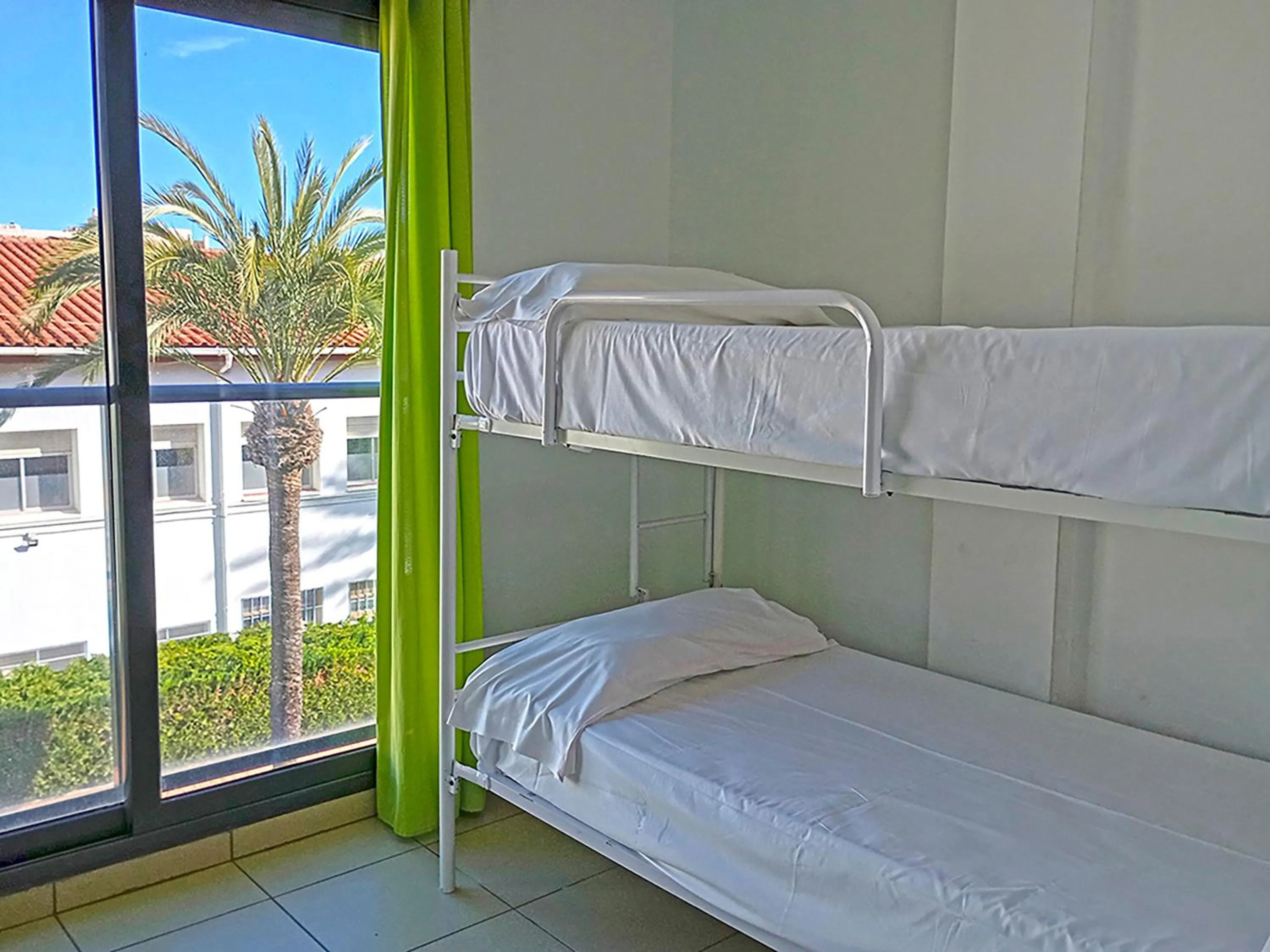 Bed in Apartamentos Playa de Benicarló 3000