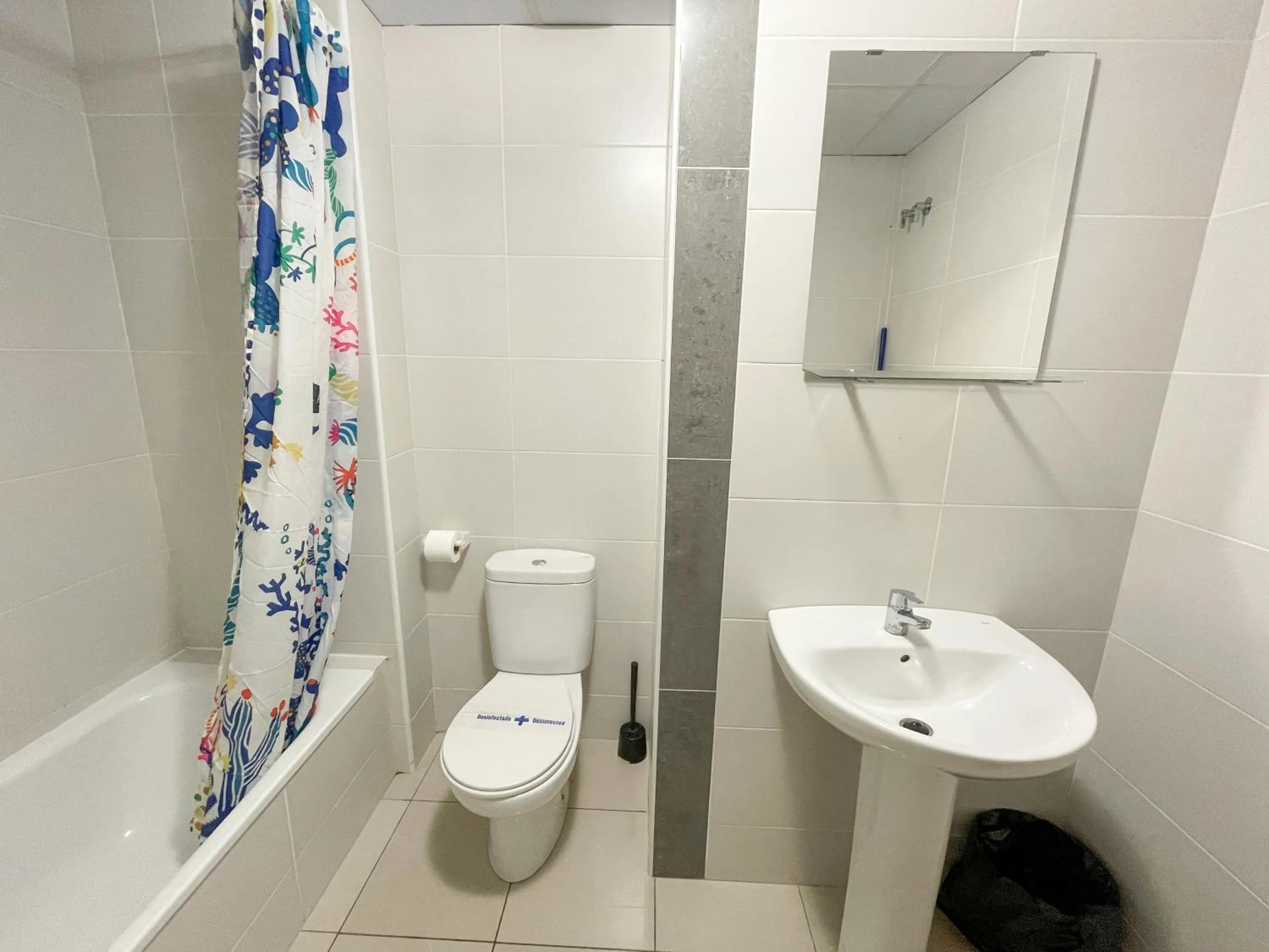 Toilet in Apartamentos Playa de Benicarló 3000