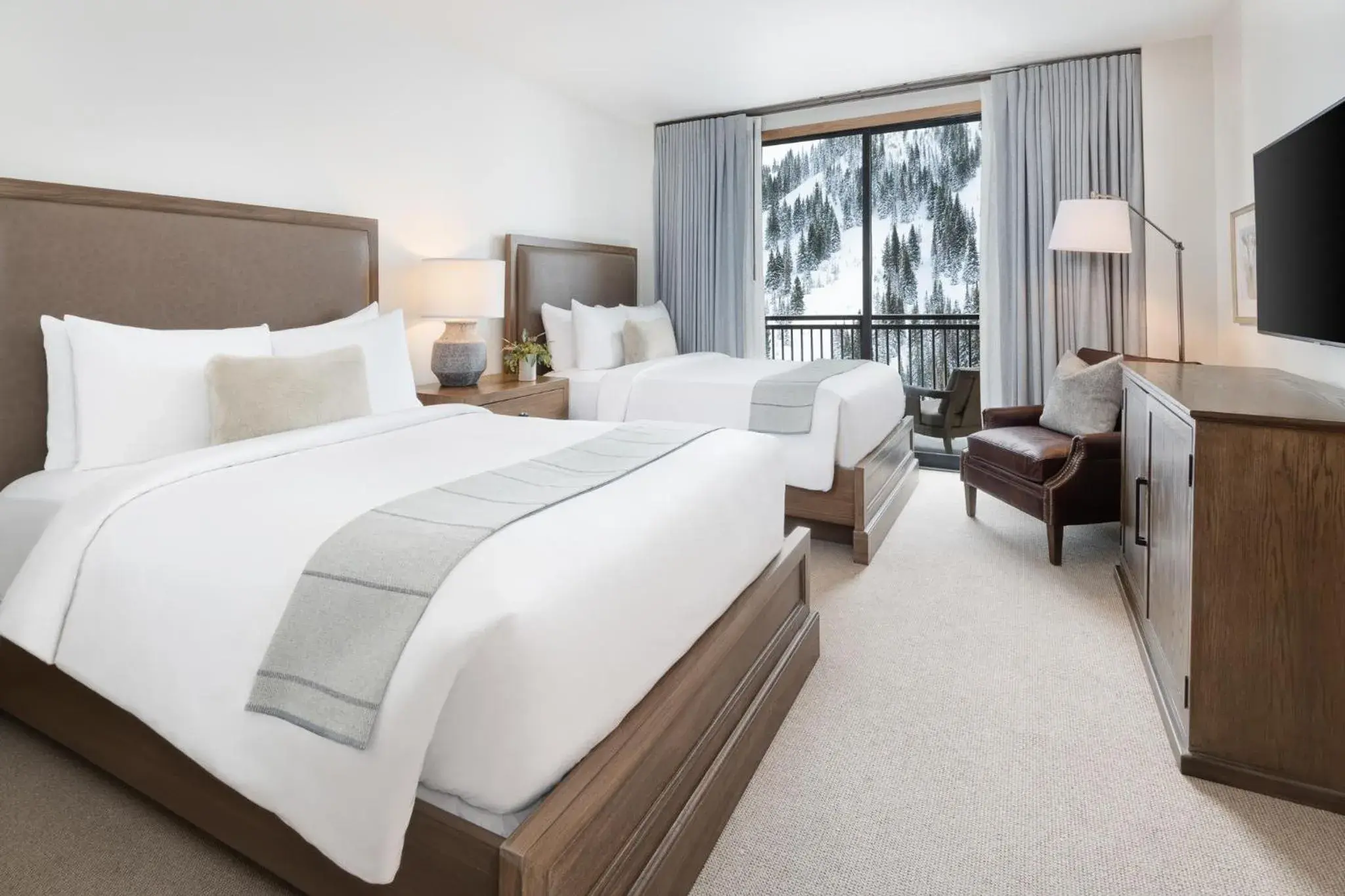 Deluxe Double Room with Balcony in The Snowpine Lodge Deluxe Double Room with Balcony in The Snowpine Lodge