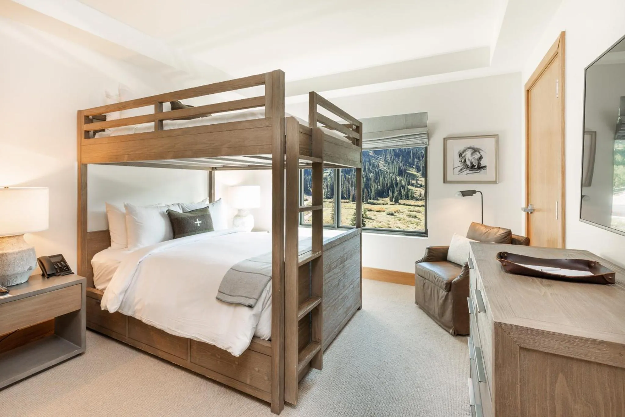 Bedroom, Bed in The Snowpine Lodge