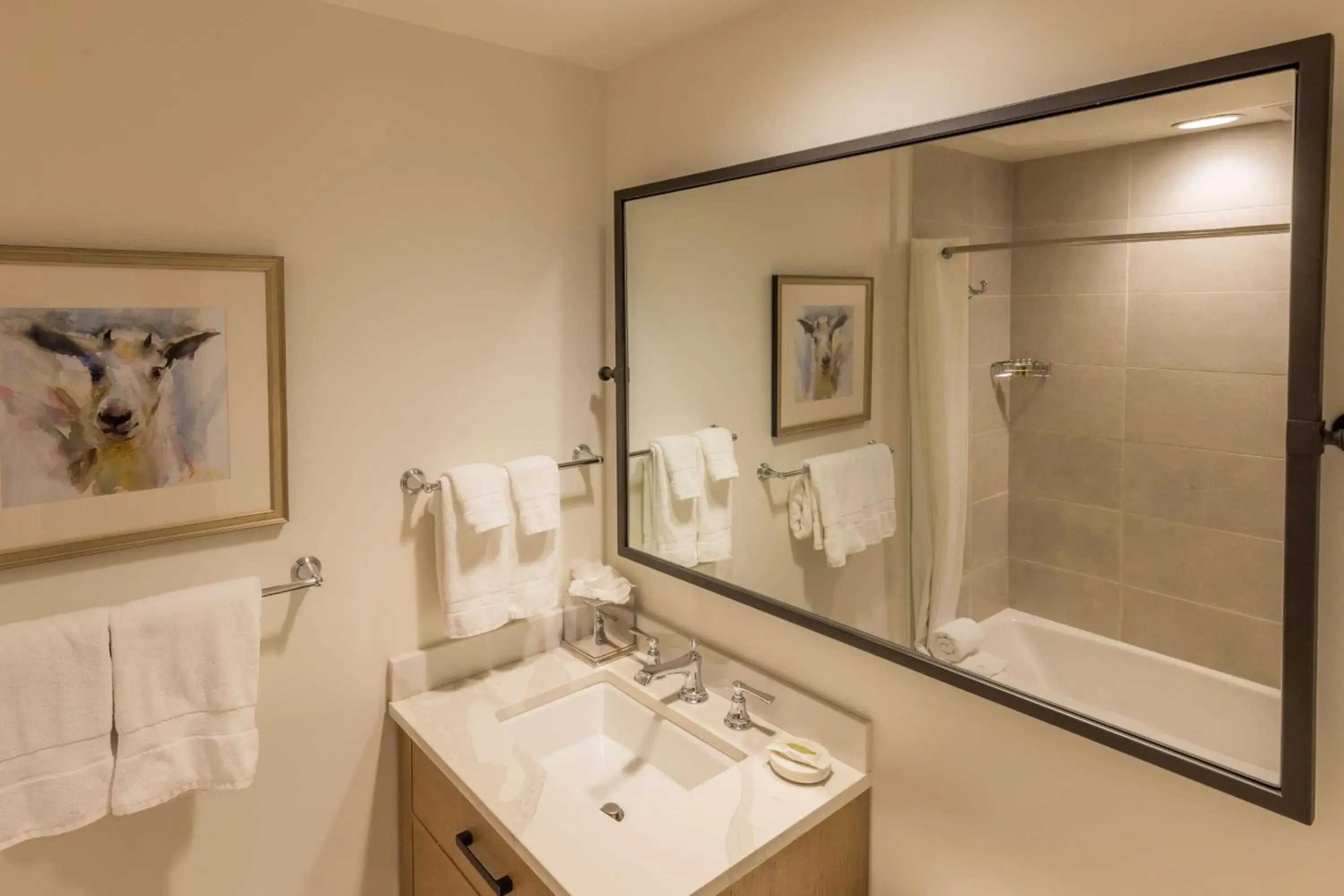 Family Room in The Snowpine Lodge Family Room in The Snowpine Lodge