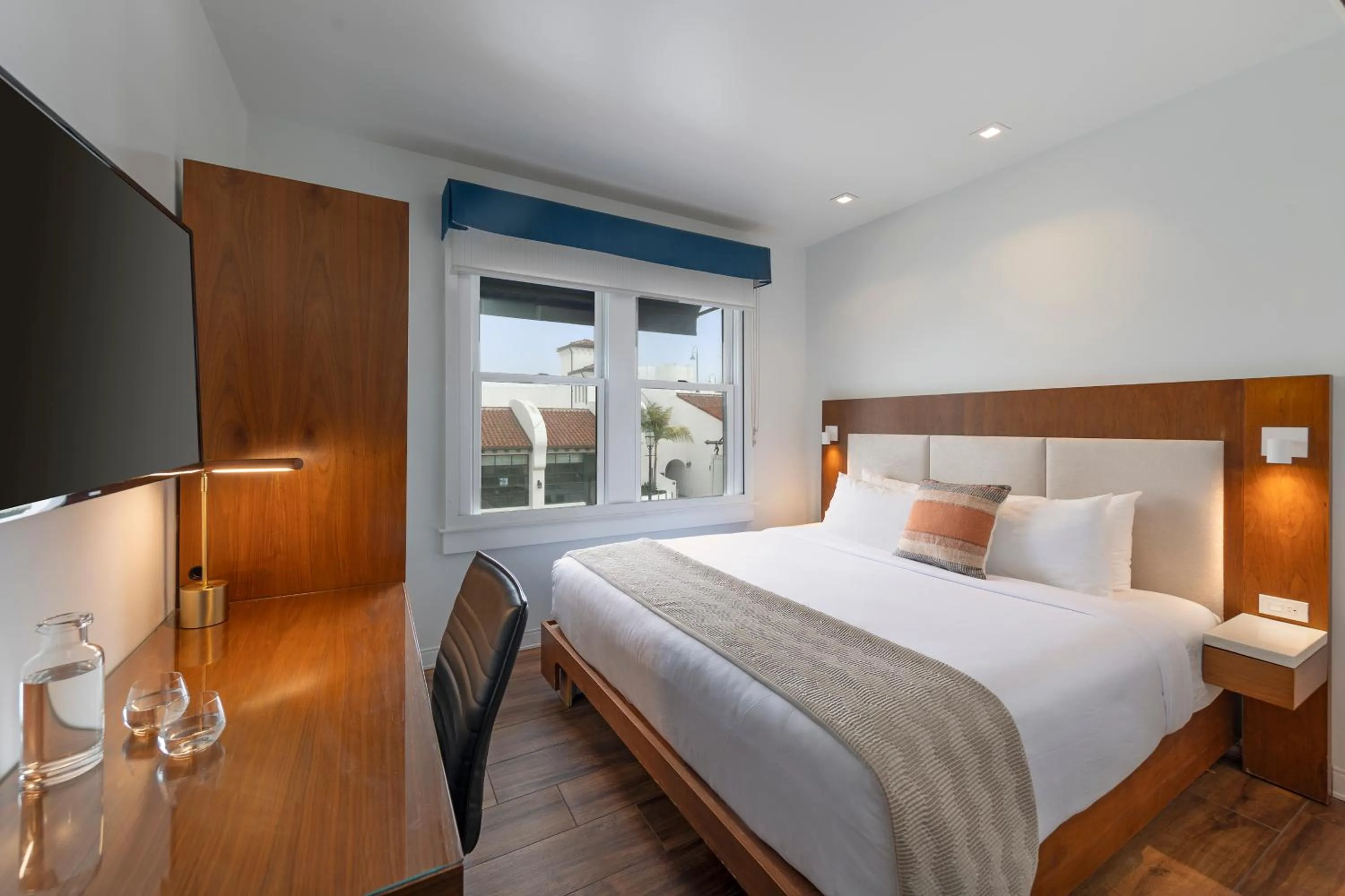 Photo of the whole room, Bed in Riviera Beach House